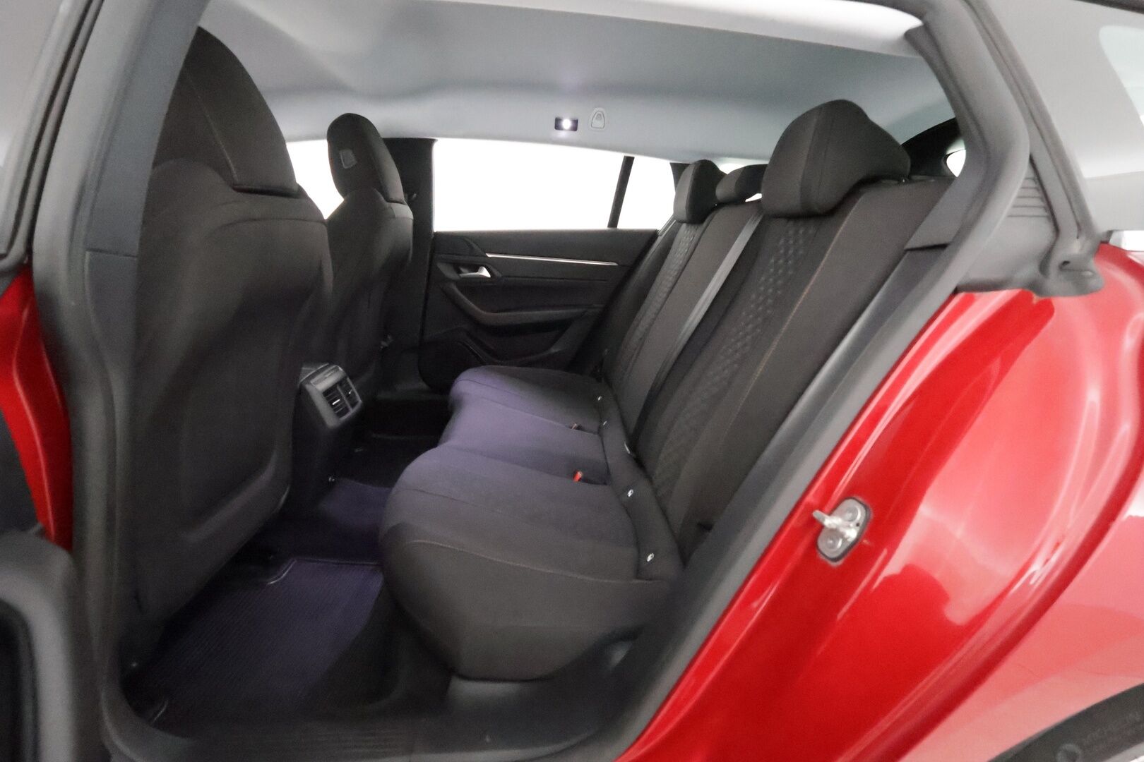 Peugeot 508 2020 SW Active BlueHDi 130 EAT8-aut **ALV / Koukku / P.Tutka / Digimittaristo / Kaistavahti / Aut. Ilmastointi / Vakkari** - Suomi-auto / 2x Renkaat