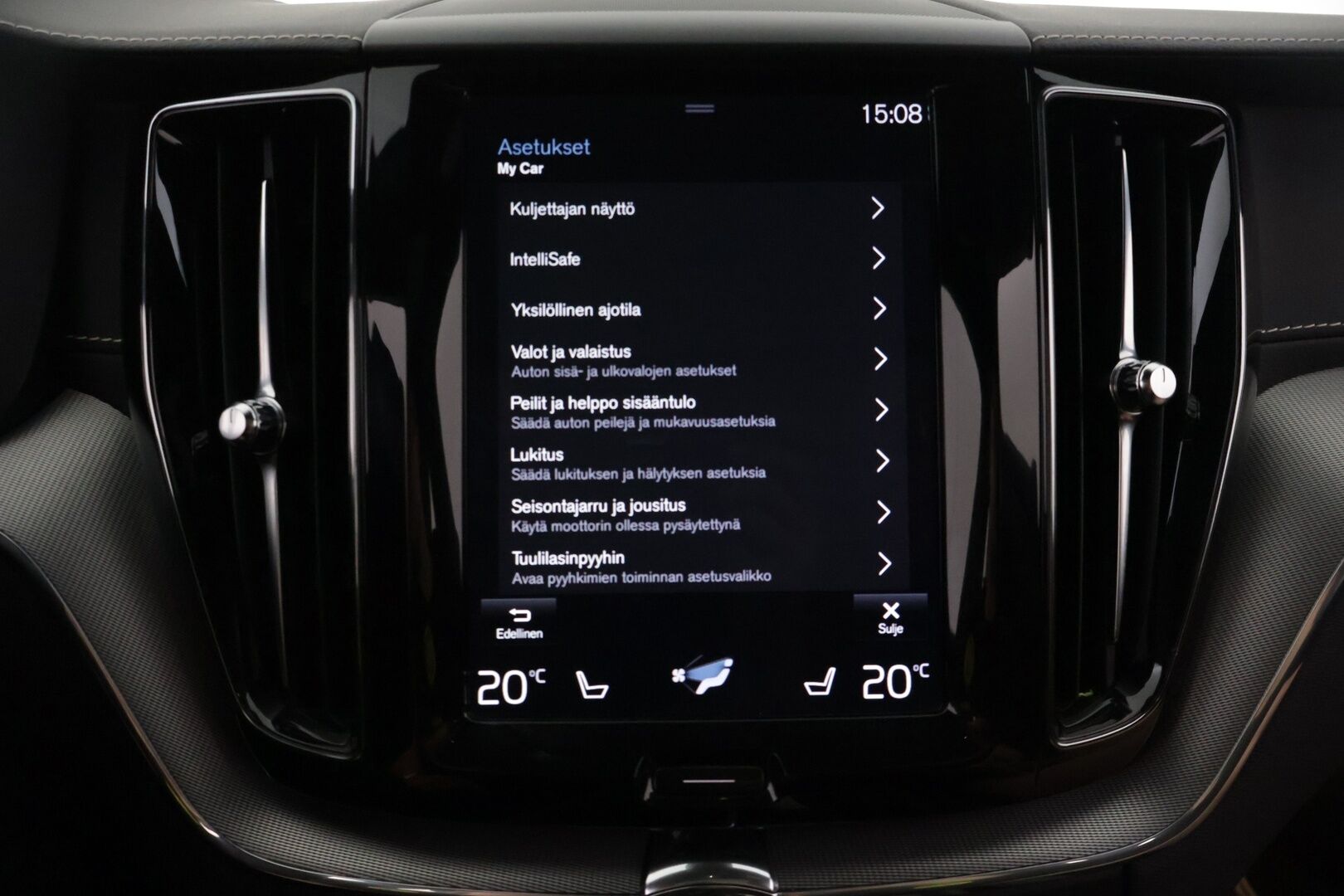 Volvo XC60 2020 T8 TwE AWD R-Design aut * R-Design / Pilot Assist / LED / Panoraama / 360° kamera / Koukku * - 3,99 % KORKOTARJOUS TÄHÄN AUTOON - *Suomi-auto / Tilava ja käytännöllinen / Pienet kustannukset*