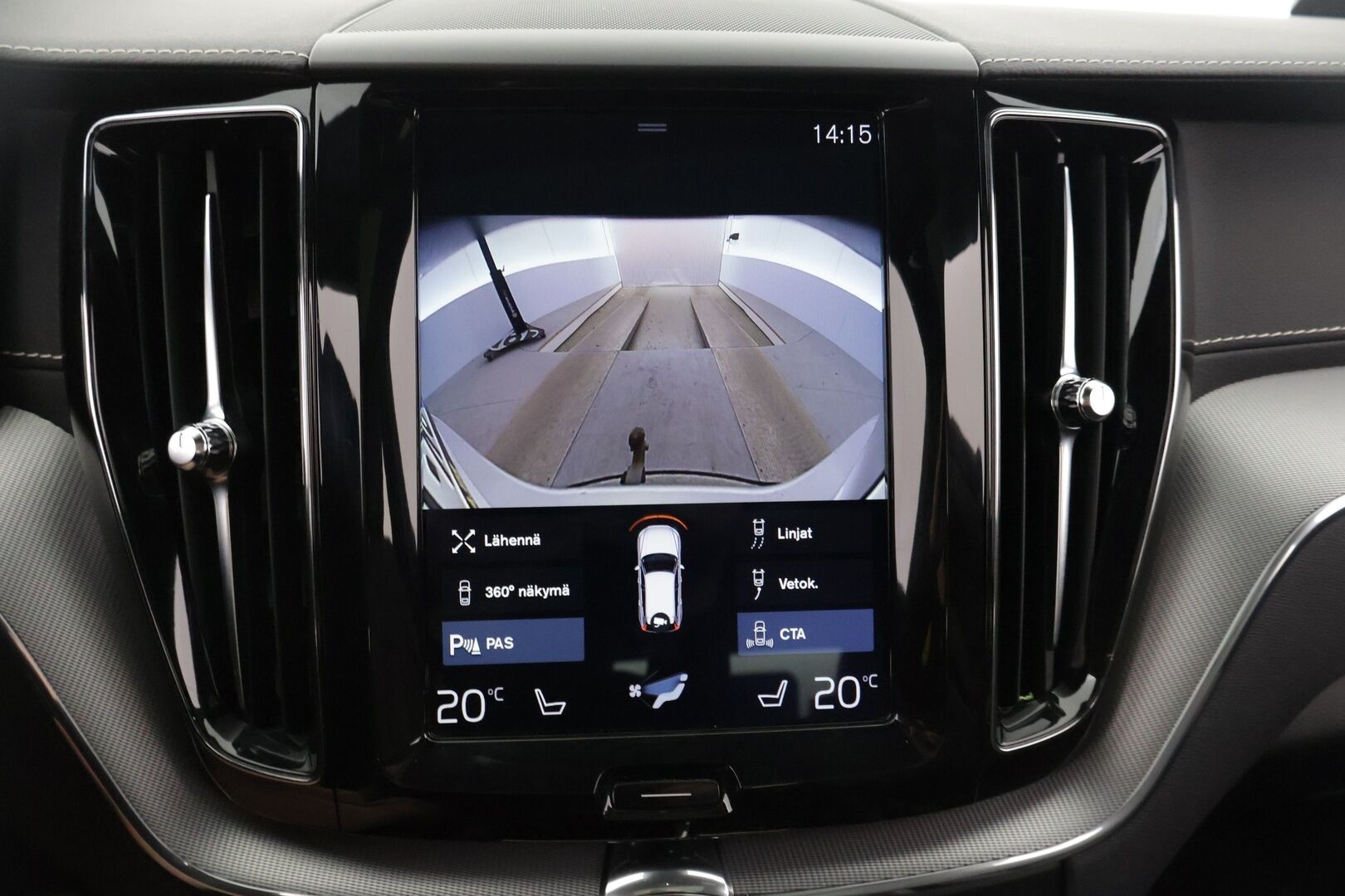 Volvo XC60 2020 T8 TwE AWD R-Design aut * R-Design / Pilot Assist / LED / Panoraama / 360° kamera / Koukku * - 3,99 % KORKOTARJOUS TÄHÄN AUTOON - *Suomi-auto / Tilava ja käytännöllinen / Pienet kustannukset*