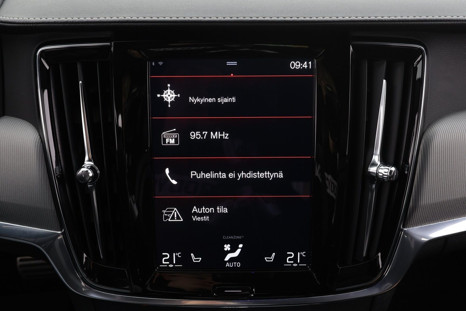 Volvo V90 2020 D4 AWD R-Design aut * Webasto / Koukku / ACC / Full-LED / P.Kamera / Sporttipenkki Muistilla / Navi / Kaistavahti * - Suomi-auto / Kahdet renkaat / Merkkihuollettu!