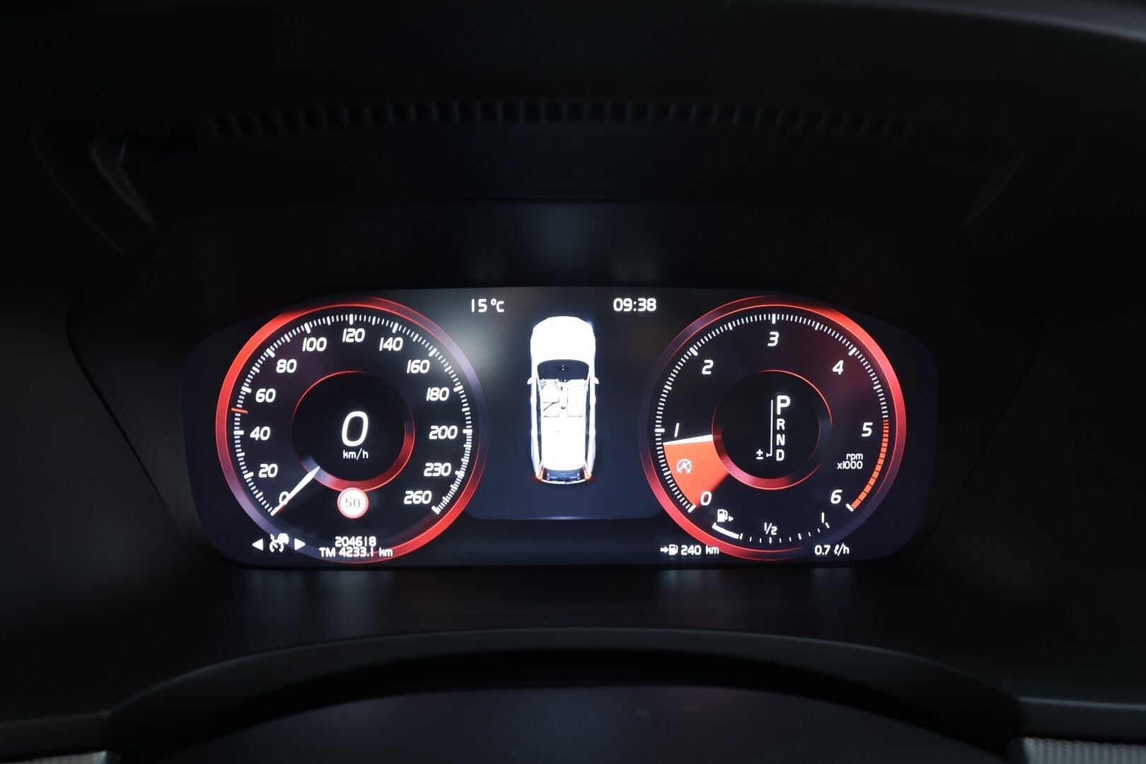 Volvo V90 2020 D4 AWD R-Design aut * Webasto / Koukku / ACC / Full-LED / P.Kamera / Sporttipenkki Muistilla / Navi / Kaistavahti * - Suomi-auto / Kahdet renkaat / Merkkihuollettu!