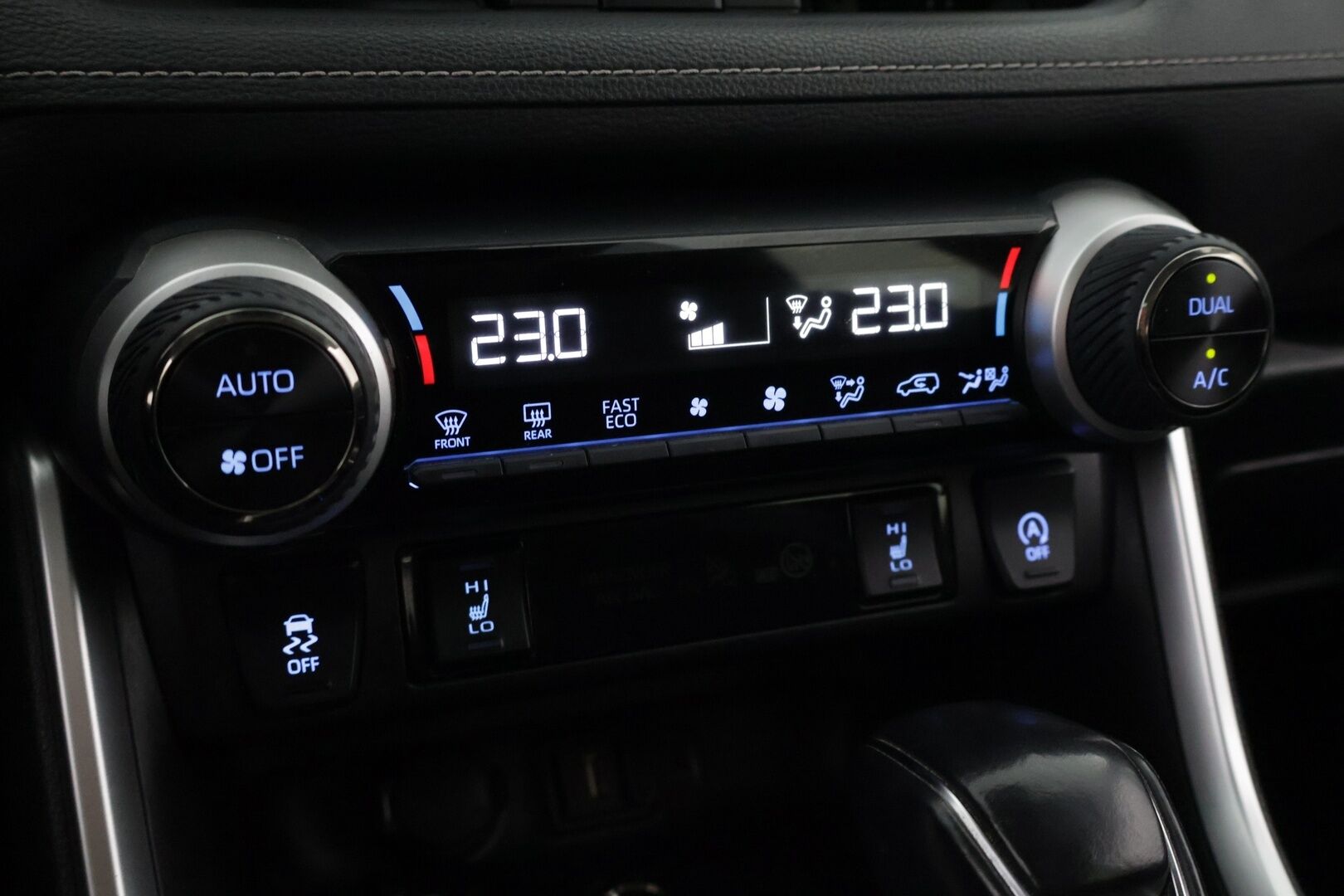 Toyota RAV4 2020 2,0 VVT-iE Active Multidrive S - *ACC | Webasto | Merkkihuollettu | Vetokoukku | P-kamera | Navi | Kaistavahti | KeyLess | Ratinlämmitin | 2x Renkaat | Suomi-auto*