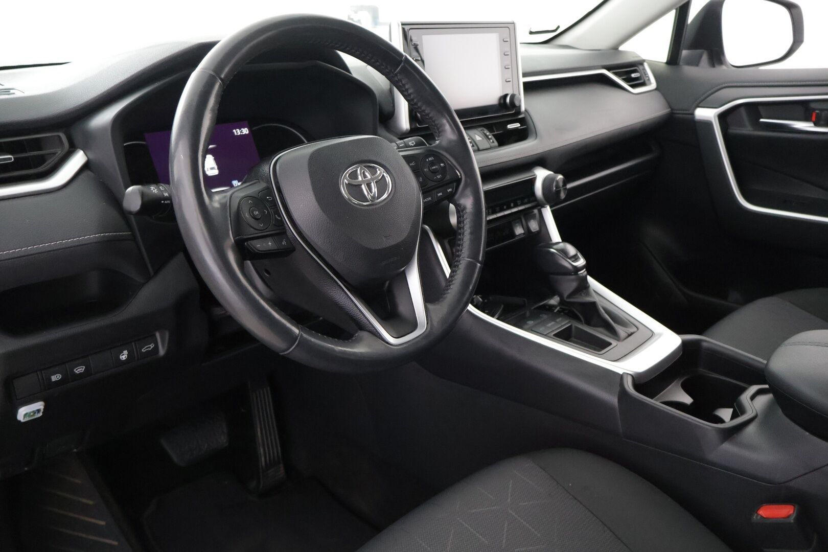 Toyota RAV4 2020 2,0 VVT-iE Active Multidrive S - *ACC | Webasto | Merkkihuollettu | Vetokoukku | P-kamera | Navi | Kaistavahti | KeyLess | Ratinlämmitin | 2x Renkaat | Suomi-auto*
