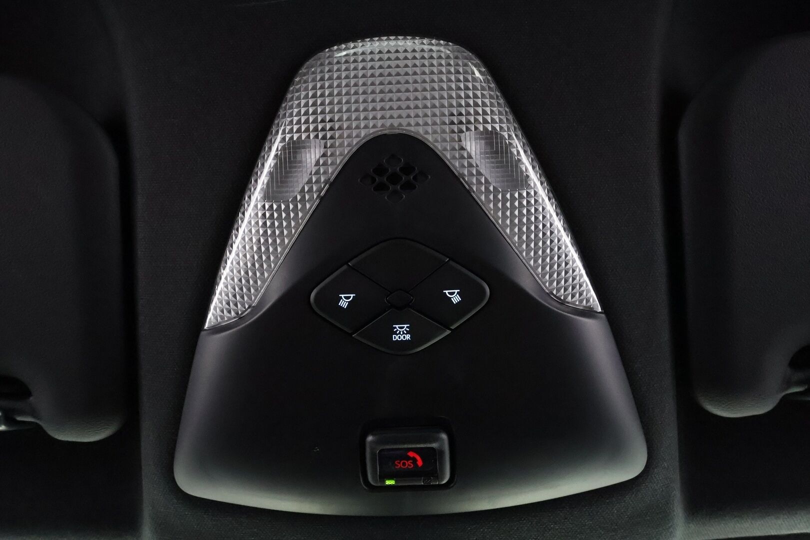 Toyota C-HR 2020 1,8 Hybrid Business * 1.Om Suomi-auto / ACC / P.kamera / LED / Navi / Koukku / KeylessGo * - Irroitettava koukku / Metalliväri / 2x vanteet - HULLUT VÄLIPÄIVÄT KORKOTARJOUS 2,49%