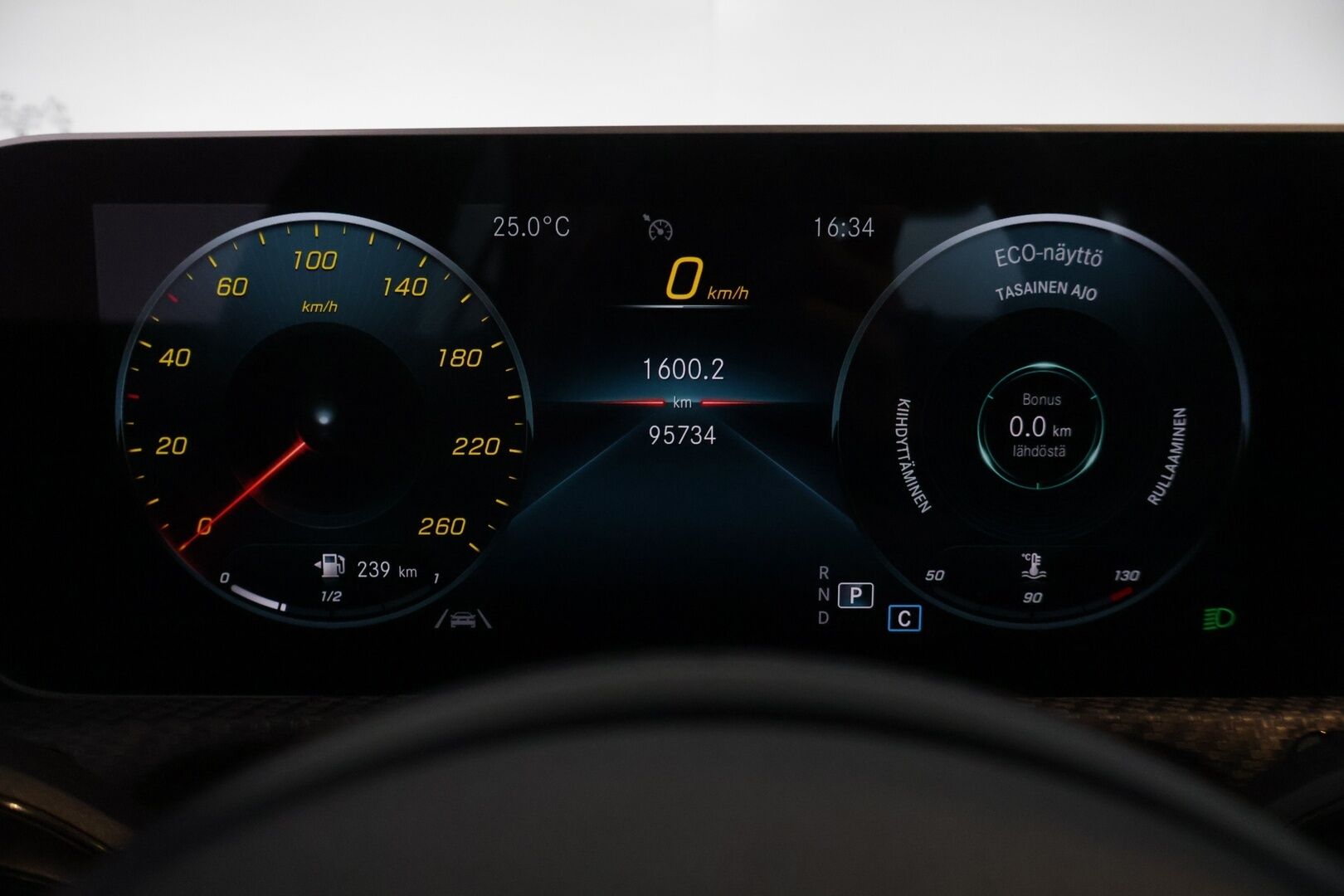 Mercedes-Benz A 2020 180 d A sedan Business Style - 2-om. | Suomi-auto | Koukku | Kamera | Puolinahat | Digimittari | Navigointi | 2x renkaat