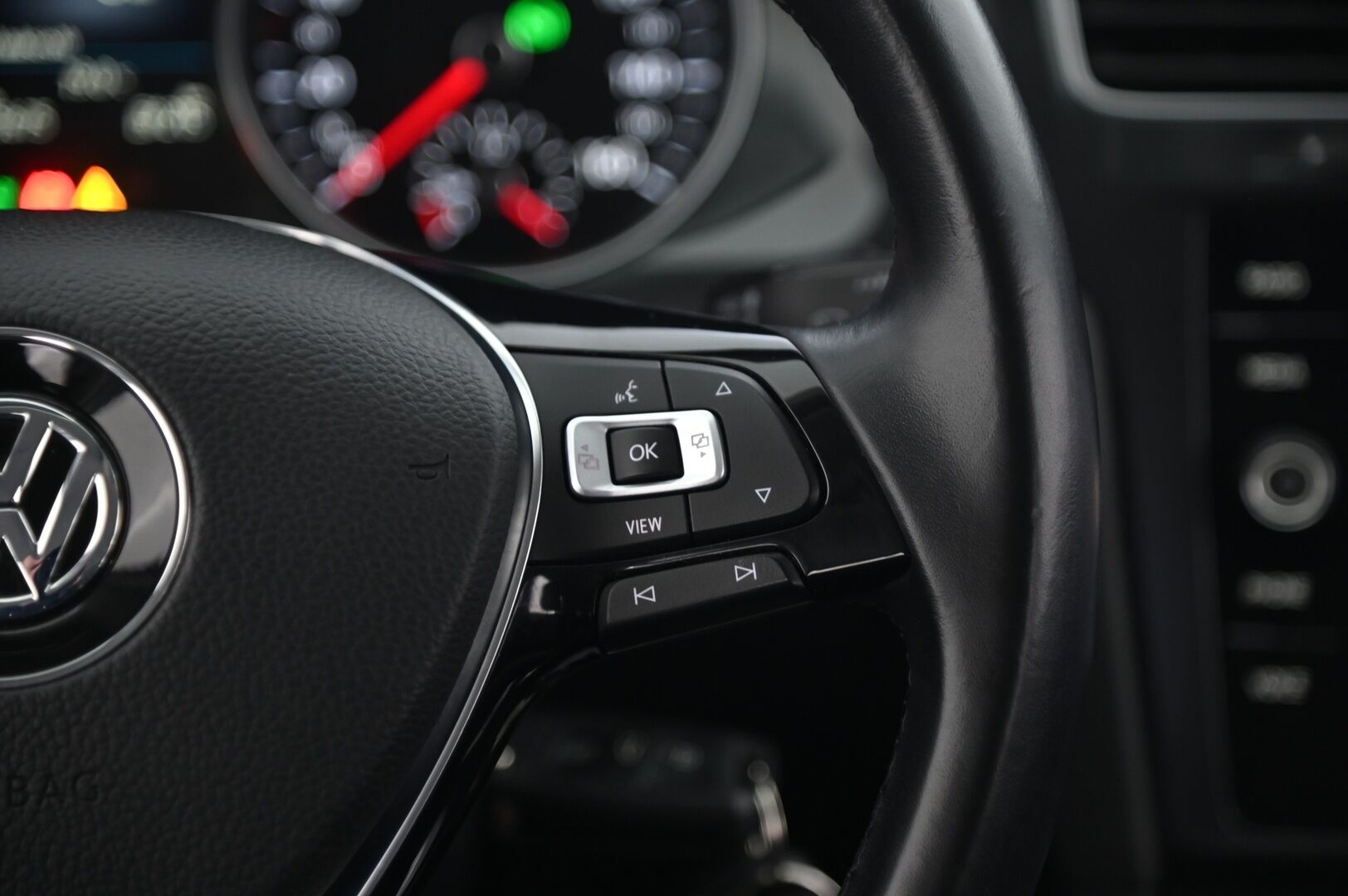 Volkswagen Golf 2020 e-Golf 100 kW (136 hv) automaatti *ACC / Nahat / Navi / ILP* - *CCS / Suomi-auto / 2x renkaat&vanteet*