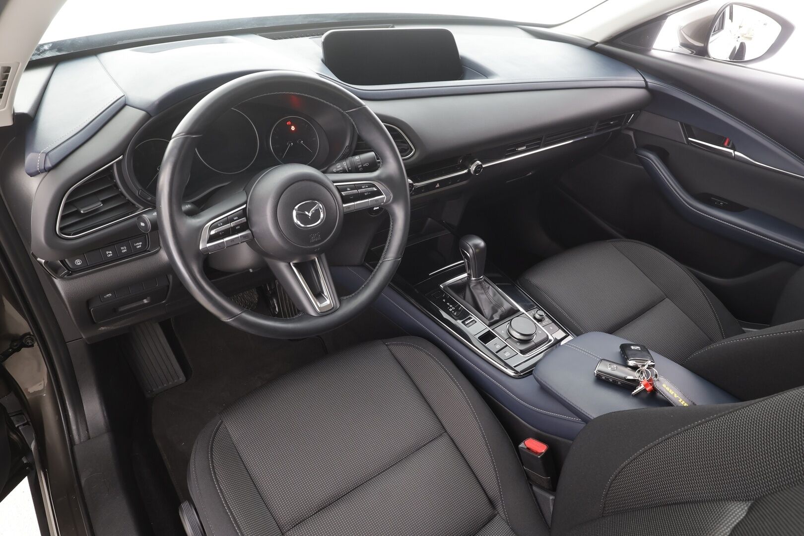 Mazda CX-30 2020 2,0 M Hybrid Skyactiv-X Vision Plus Business AT - | ACC | HUD | Koukku | P.kamera | Keyless | LED | Lämm. ratti | BSM | Apple & Android | Lohko + sisälämmitin | 