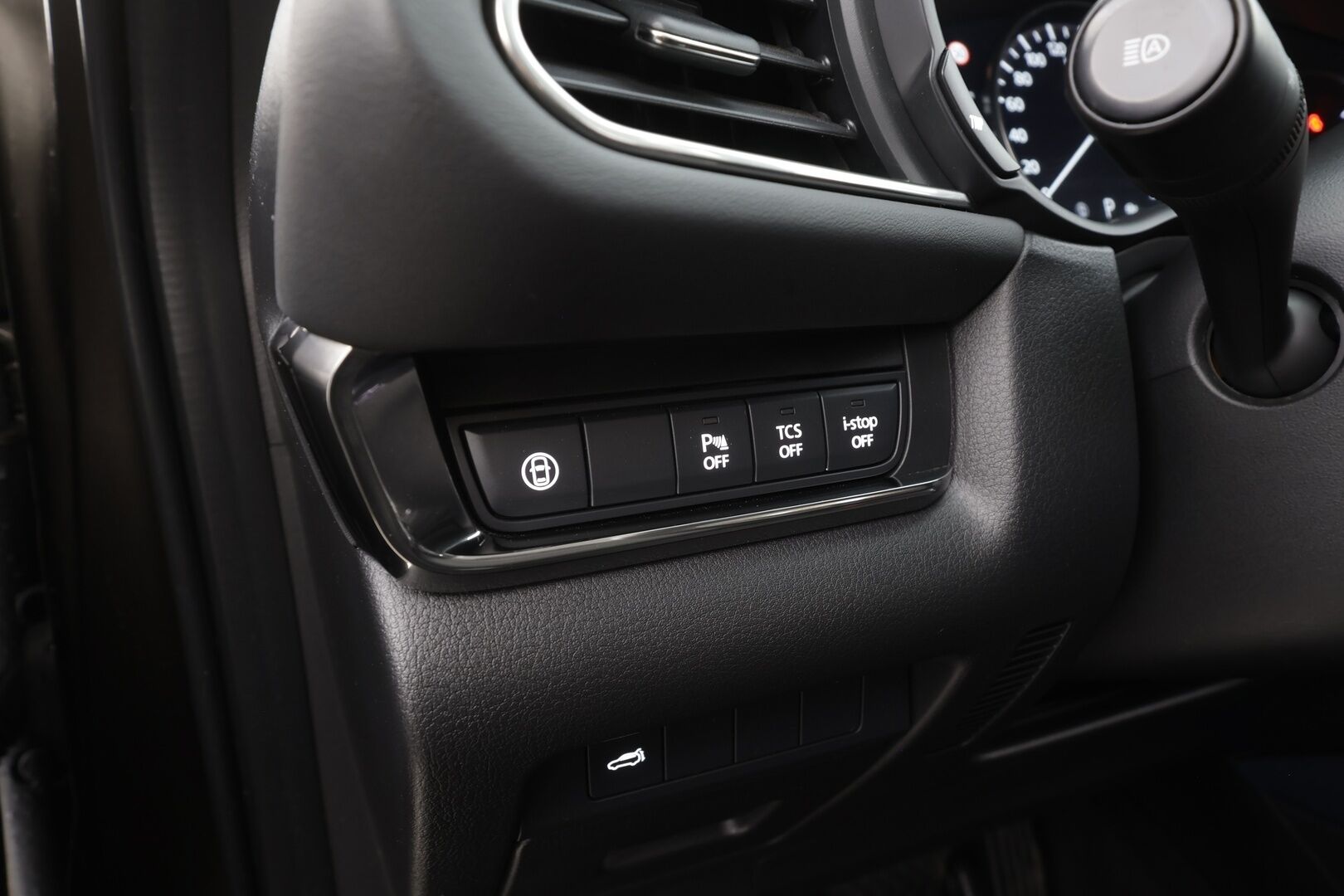 Mazda CX-30 2020 2,0 M Hybrid Skyactiv-X Vision Plus Business AT - | ACC | HUD | Koukku | P.kamera | Keyless | LED | Lämm. ratti | BSM | Apple & Android | Lohko + sisälämmitin | 