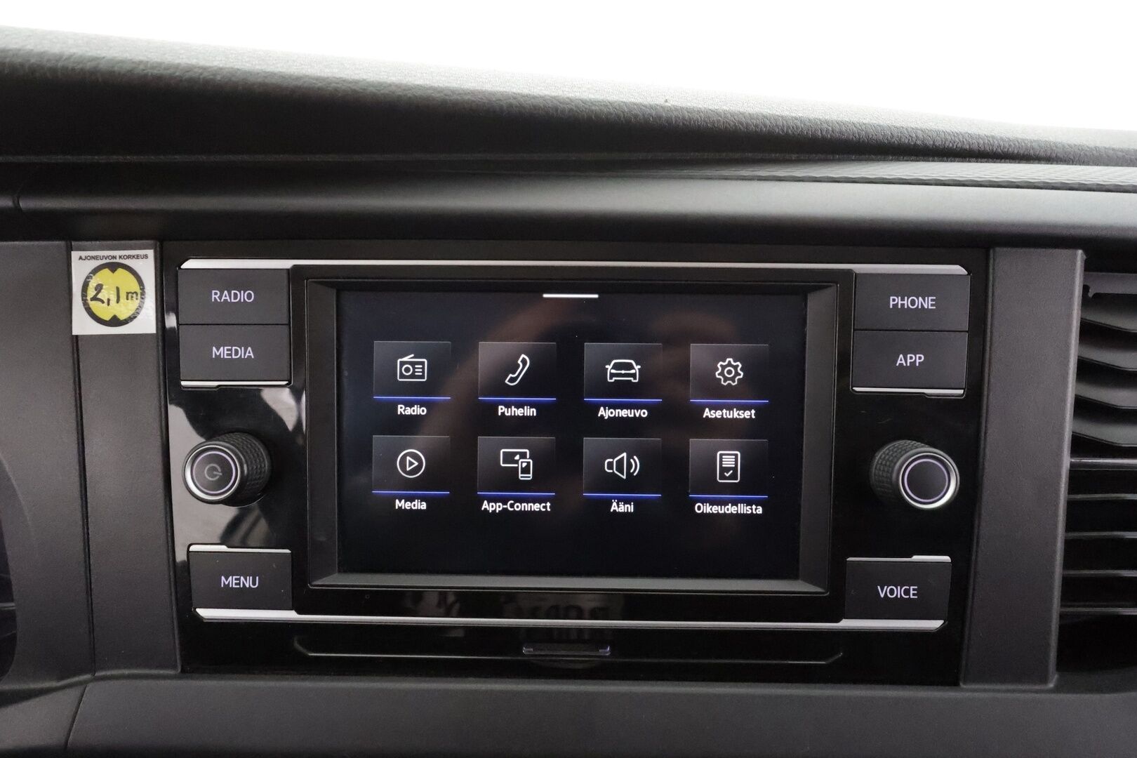 Volkswagen Transporter 2020 umpipakettiauto 2,0 TDI 110 kW DSG 3200Kg - 1.OM Suomi-auto | Webasto | P.kamera | AppConnect | Vakkari | Ilmastointi | Koukku | Kahdet renkaat