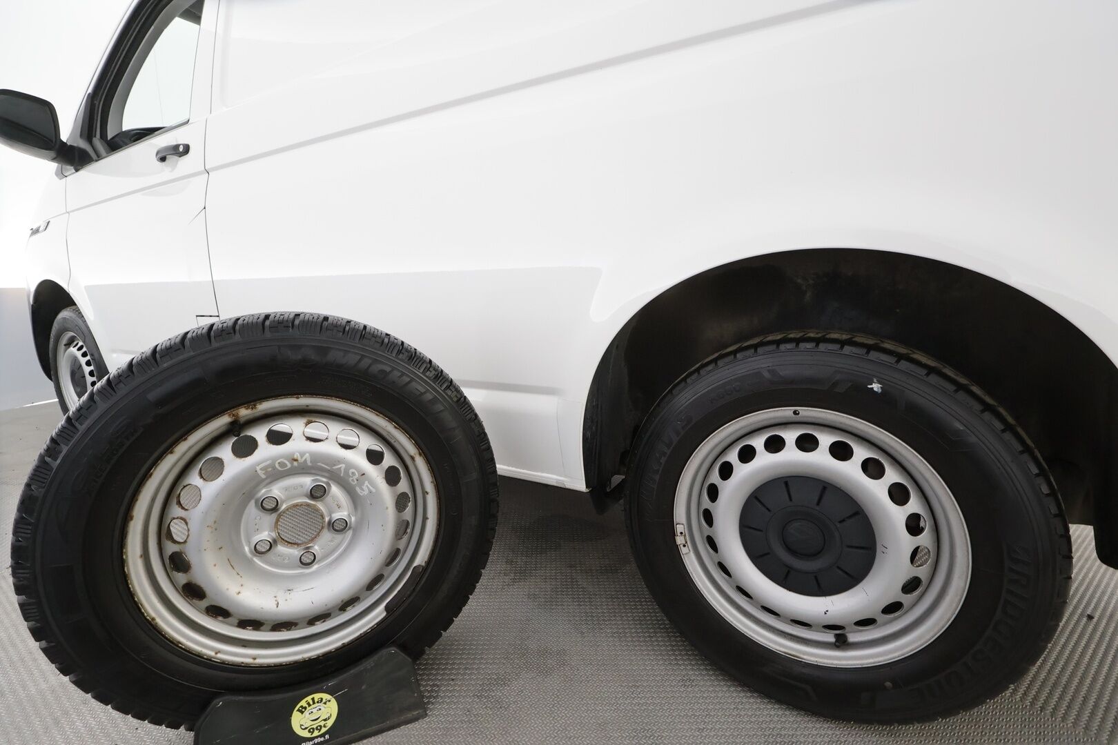 Volkswagen Transporter 2020 umpipakettiauto 2,0 TDI 110 kW DSG 3200Kg - 1.OM Suomi-auto | Webasto | P.kamera | AppConnect | Vakkari | Ilmastointi | Koukku | Kahdet renkaat