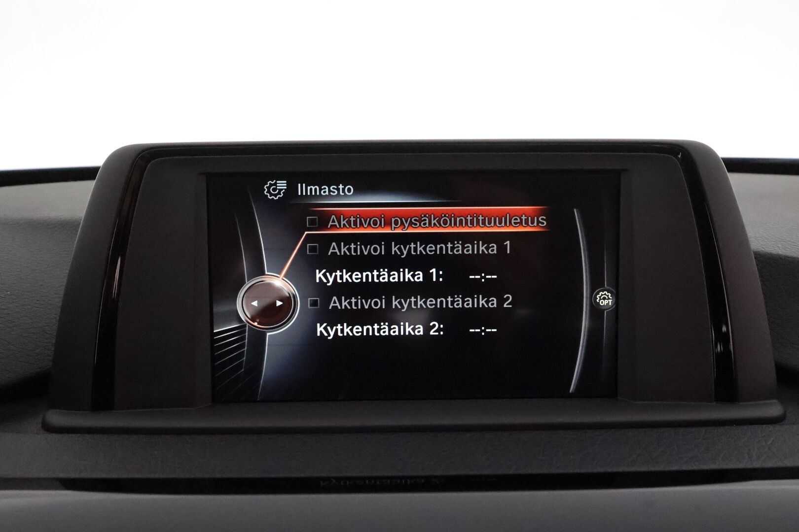 BMW 320 2017 F31 Touring 320d A xDrive Business Sport * Vetokoukku / Sporttipenkit / Vakkari / Peruutustutkat / LED - Kahdet renkaat aluvanteilla / Ei AdBlue / KeylessGo! - HULLU BLACKWEEK KORKOTARJOUS 2,49%