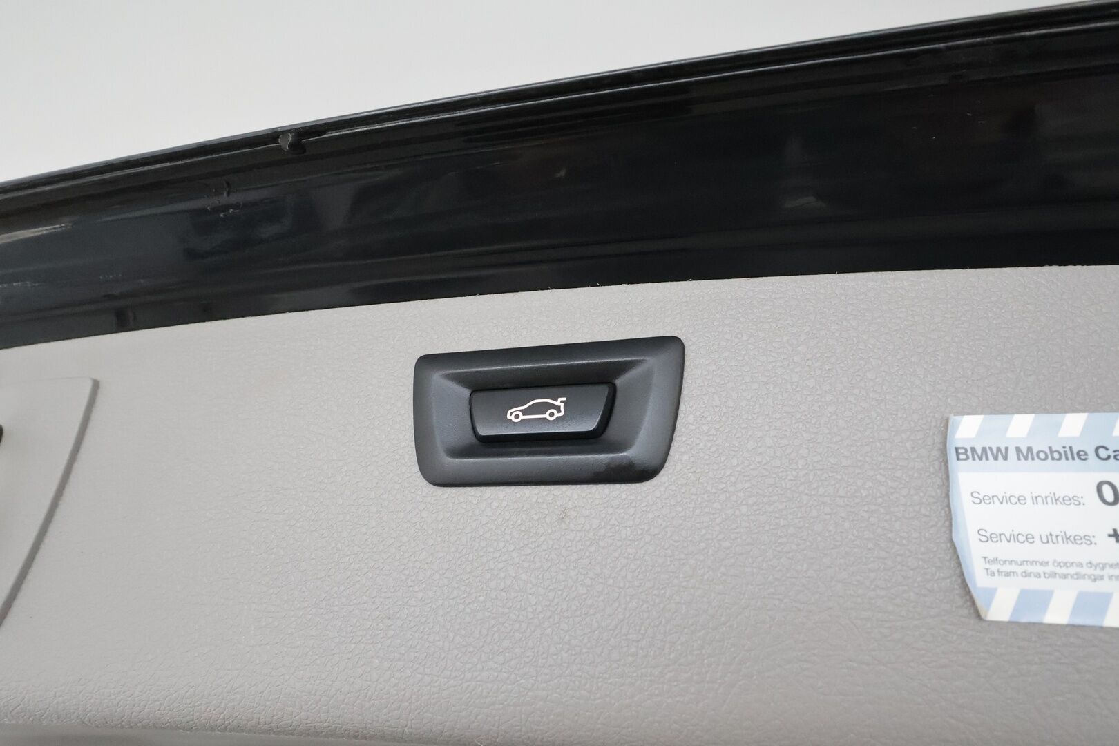 BMW 320 2017 F31 Touring 320d A xDrive Business Sport * Vetokoukku / Sporttipenkit / Vakkari / Peruutustutkat / LED - Kahdet renkaat aluvanteilla / Ei AdBlue / KeylessGo! - HULLU BLACKWEEK KORKOTARJOUS 2,49%