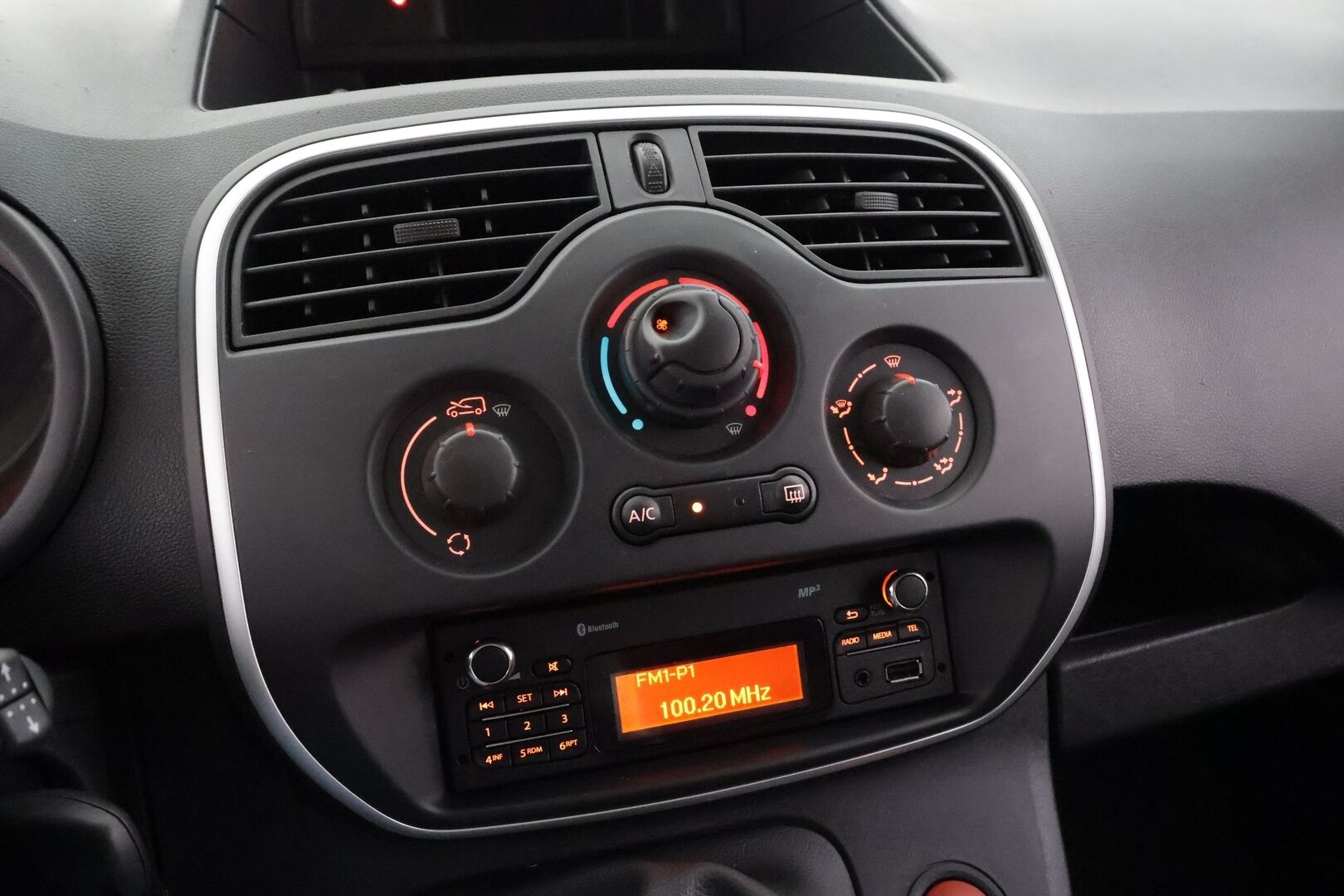 Renault Kangoo 2020 Express Maxi dCi 95 4m3 * ALV / Suomi-auto / Ilmastointi / Bluetooth / P.Tutka / Kahdet renkaat *