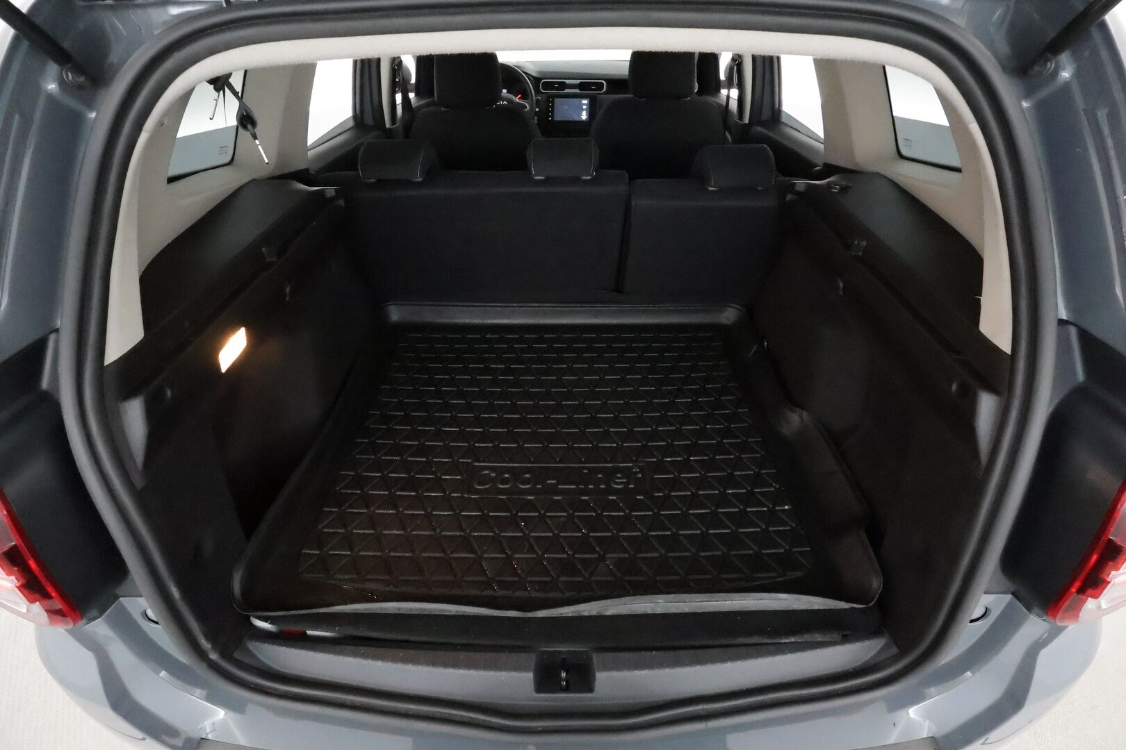Dacia Duster 2023 TCe 150 4x4 Journey **Vakkari / Koukku / P.kamera / Apple&Android / Katvevaroitin / Navi / Auto Ilmastointi** - Merkkihuollettu / Lukot