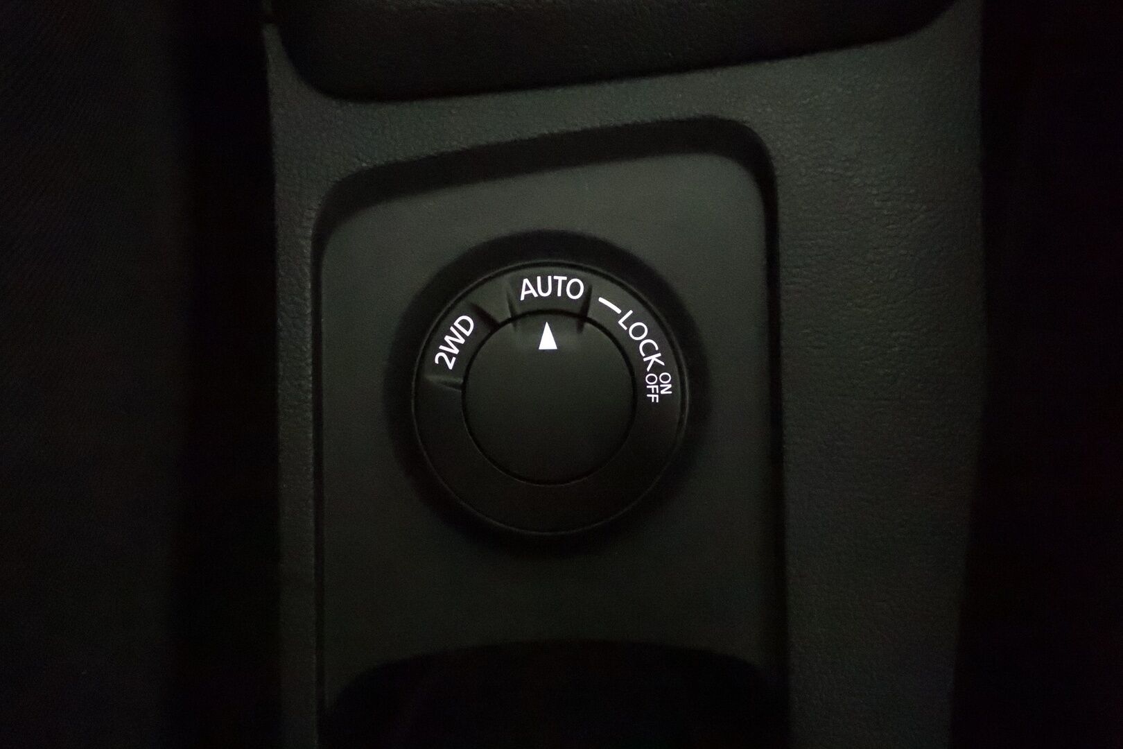Dacia Duster 2023 TCe 150 4x4 Journey **Vakkari / Koukku / P.kamera / Apple&Android / Katvevaroitin / Navi / Auto Ilmastointi** - Merkkihuollettu / Lukot