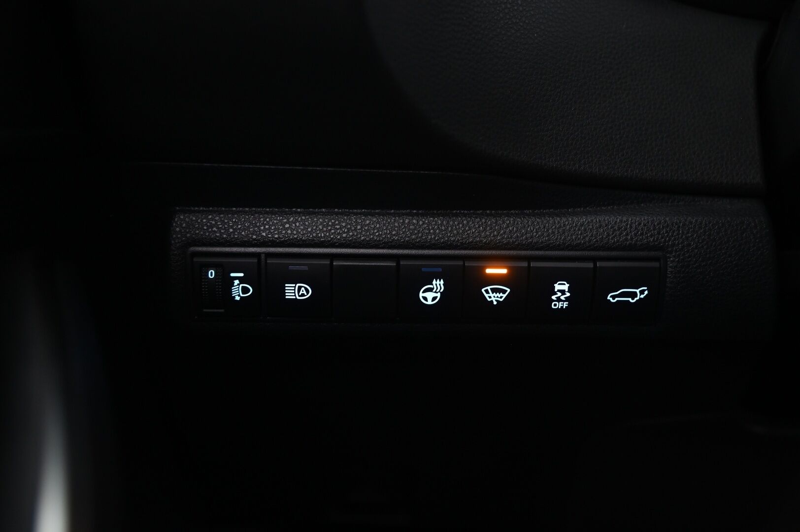 Toyota Corolla 2020 Touring Sports 1,8 Hybrid Active Business - Merkkihuollettu | Navi | P.kamera | ACC | Lohko | 2xvanteet&renkaat | Suomi-auto 