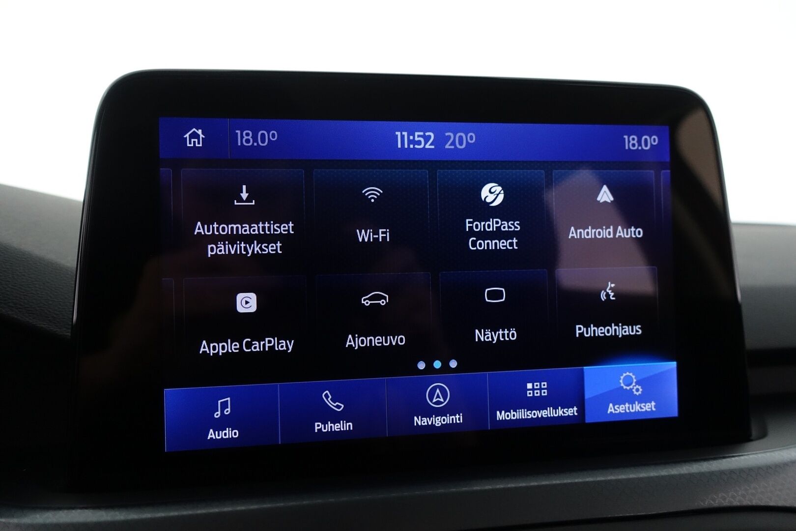 Ford Focus 2020 1,5 EcoBoost 150hv A8 Active Wagon - | Suomi-auto | Webasto | ACC | LED | Navi | Apple & Android | Lohkolämmitin | P.tutkat | Ruby Red | 2xrenkaat & vanteet | - KORKO VAIN 3,99 %