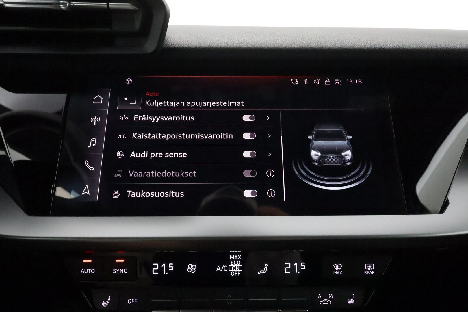 Audi A3 2021 Sedan Business 1,0 TFSI 85 kW S tronic **Adapt. vakkari / B&O / Webasto / Digimittaristo / Sporttipenkit / Apple&Android** - * Suomi-auto / 2x Renkaat & Vanteet *