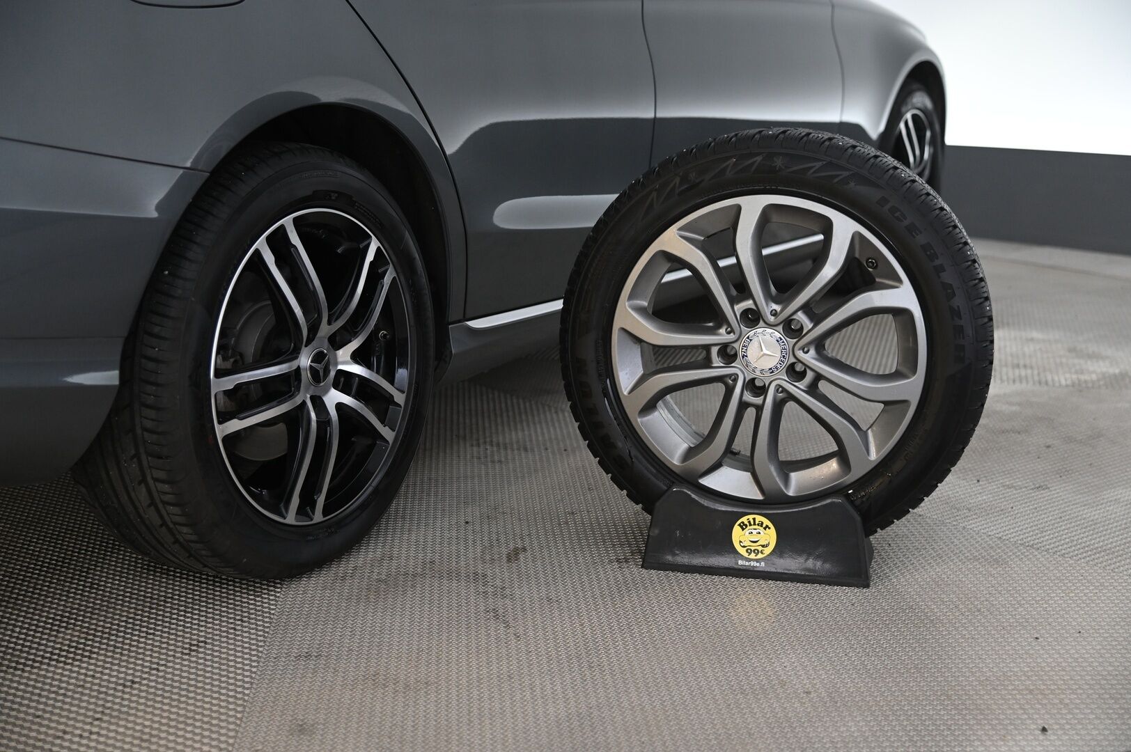 Mercedes-Benz C 2016 250 BlueTec T A 4MATIC Premium Business *DTR+Q / Ilma-alusta / Blis / Panorama / Sähköpenkit muistilla / Comand Nav - Irroitettava Vetokoukku / Todella kattavat varuseet! /Sähköinen takaluukku - HULLUT VÄLIPÄIVÄT KORKOTARJOUS 2,49%