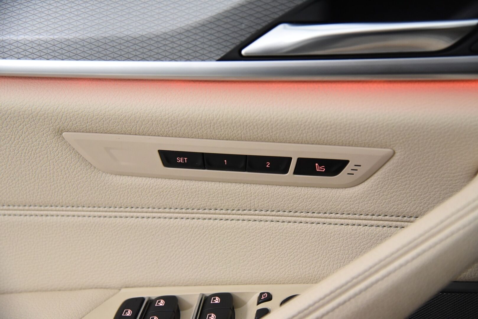 BMW 530 2020 e xDrive iPerformance Sedan M-Sport - HUD / H&K / Hieronta / Comfort-muistipenkki / Soft-Close / Adapt. Led / Keyless / Ambient / BLIS / P-Kamera