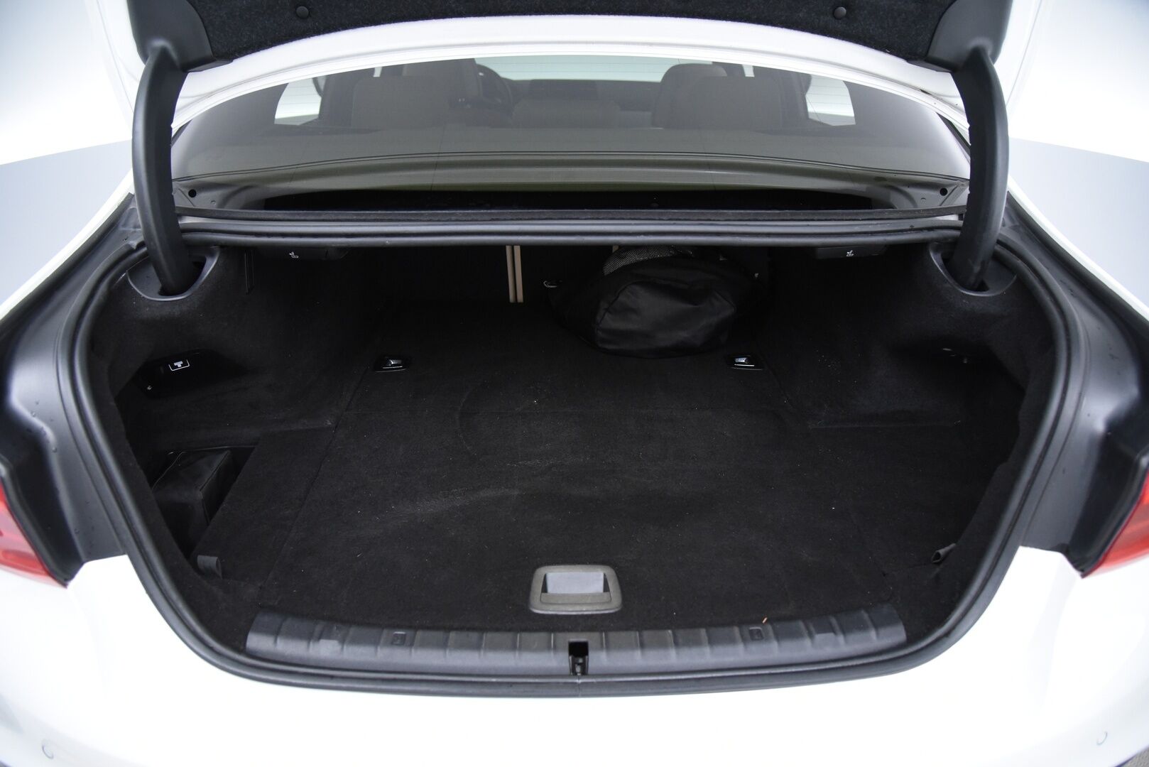 BMW 530 2020 e xDrive iPerformance Sedan M-Sport - HUD / H&K / Hieronta / Comfort-muistipenkki / Soft-Close / Adapt. Led / Keyless / Ambient / BLIS / P-Kamera