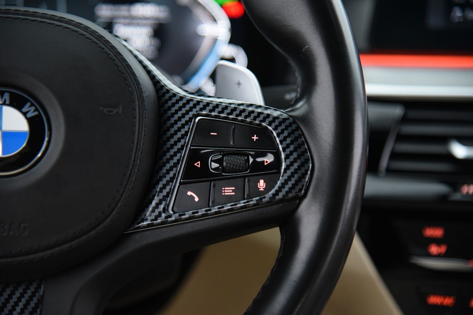 BMW 530 2020 e xDrive iPerformance Sedan M-Sport - HUD / H&K / Hieronta / Comfort-muistipenkki / Soft-Close / Adapt. Led / Keyless / Ambient / BLIS / P-Kamera