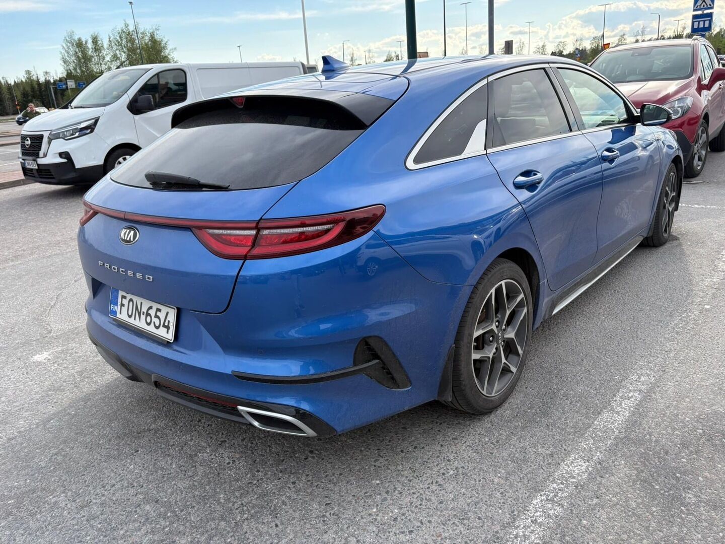 Kia ProCeed 2021 1.5 T-GDI Mild-Hybrid 160hv GT-Line DCT - 1-Om Merkkihuollettu| Digimittaristo | ACC | Isompi medianäyttö | Keyless Go | Bliss | S-Luukku | P.kamera |