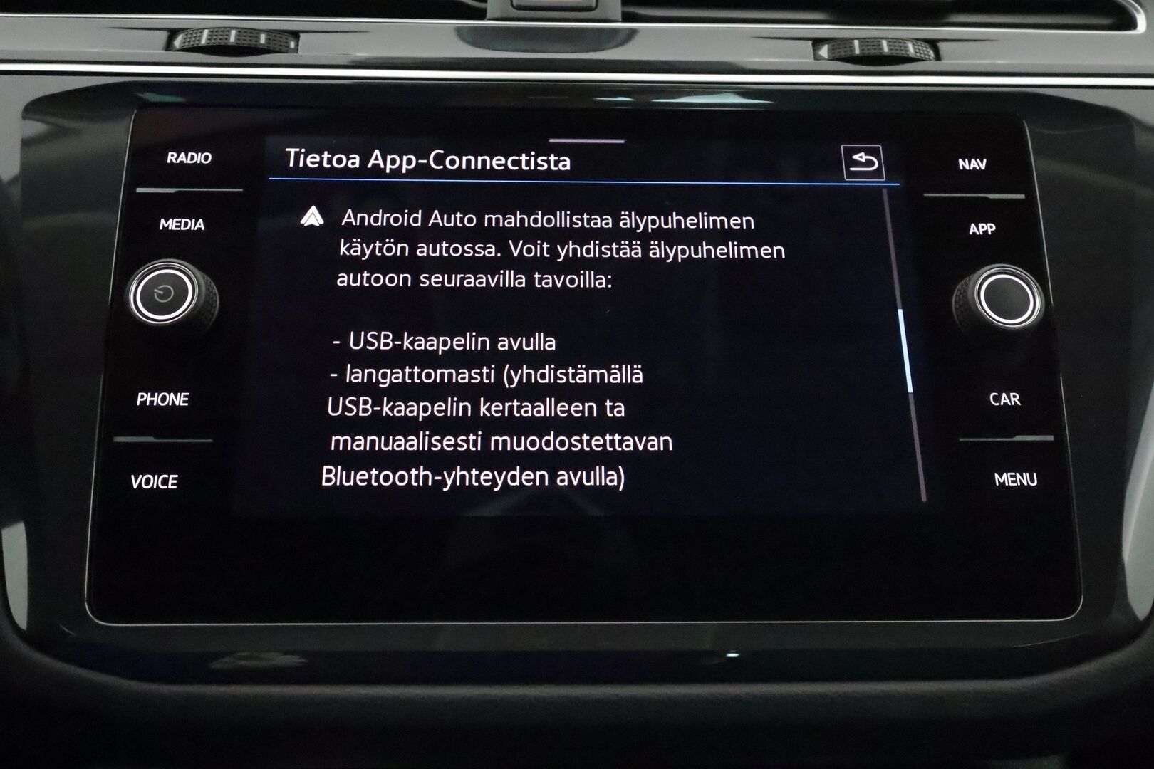 Volkswagen Tiguan 2021 Style eHybrid 180 kW DSG-aut ** Adapt.vakkari / Koukku / P.kamera / IQ Matrix LED / Keyless / Apple&Android / Navi - Digimittaristo / Alcantara sporttipenkit / Rattilämmitys
