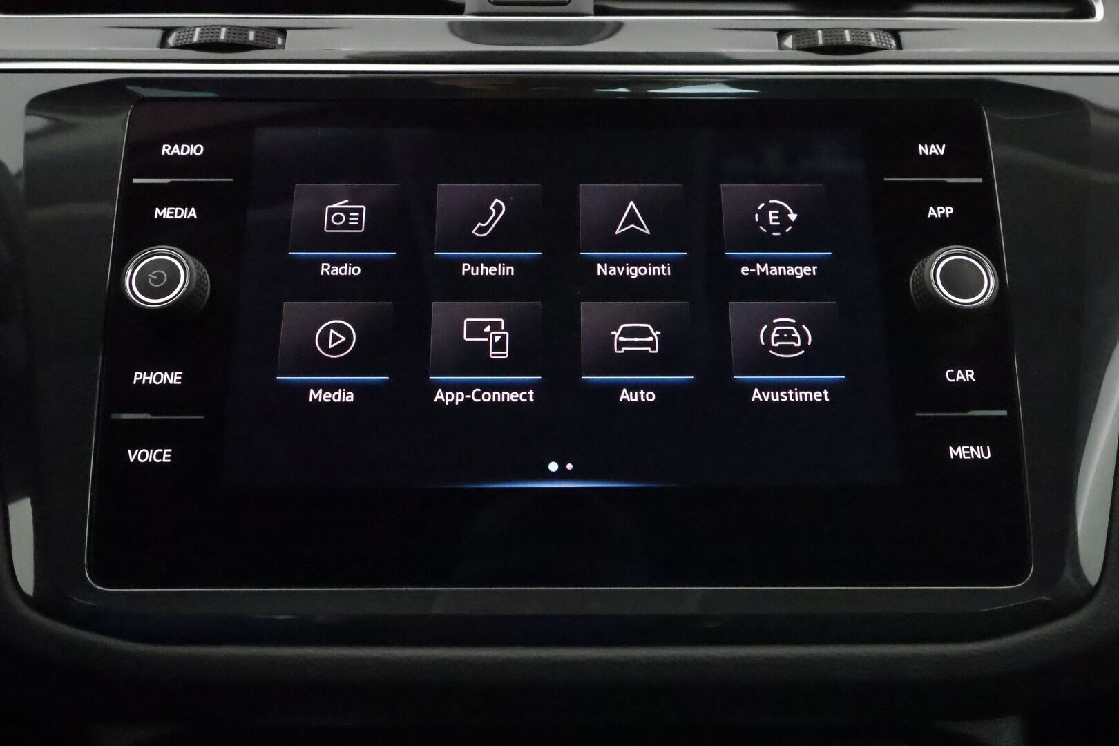 Volkswagen Tiguan 2021 Style eHybrid 180 kW DSG-aut ** Adapt.vakkari / Koukku / P.kamera / IQ Matrix LED / Keyless / Apple&Android / Navi - Digimittaristo / Alcantara sporttipenkit / Rattilämmitys