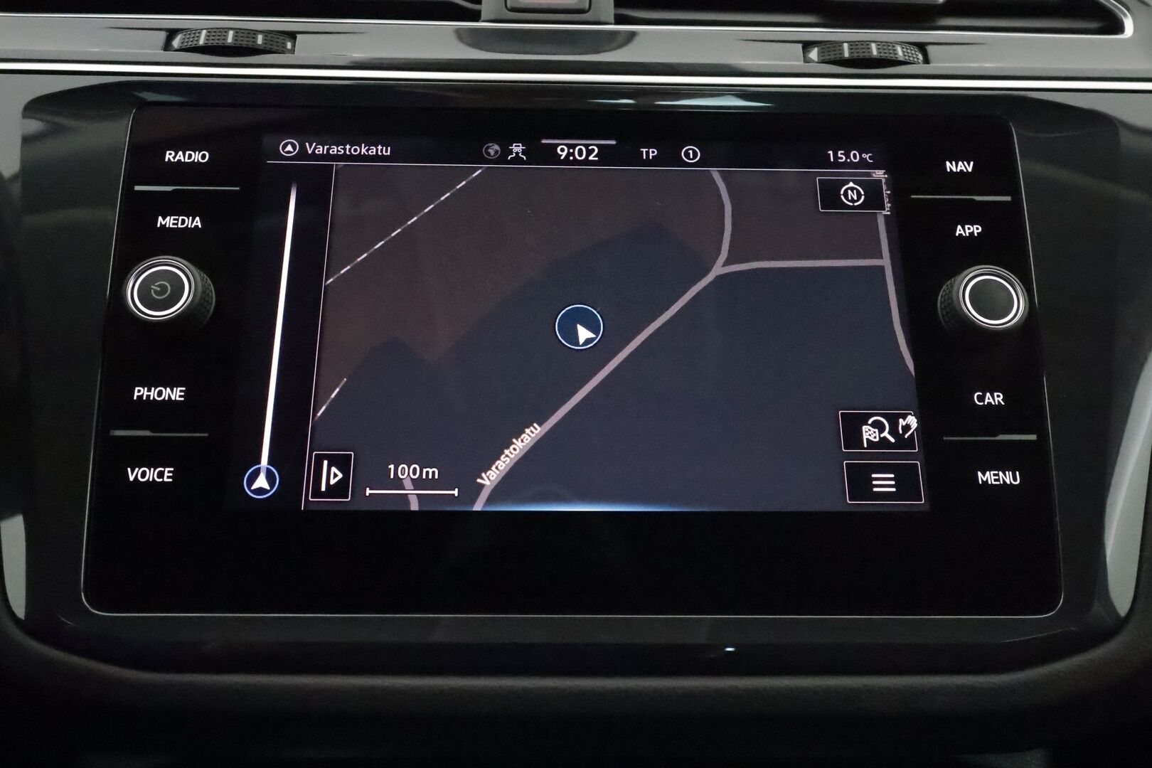 Volkswagen Tiguan 2021 Style eHybrid 180 kW DSG-aut ** Adapt.vakkari / Koukku / P.kamera / IQ Matrix LED / Keyless / Apple&Android / Navi - Digimittaristo / Alcantara sporttipenkit / Rattilämmitys