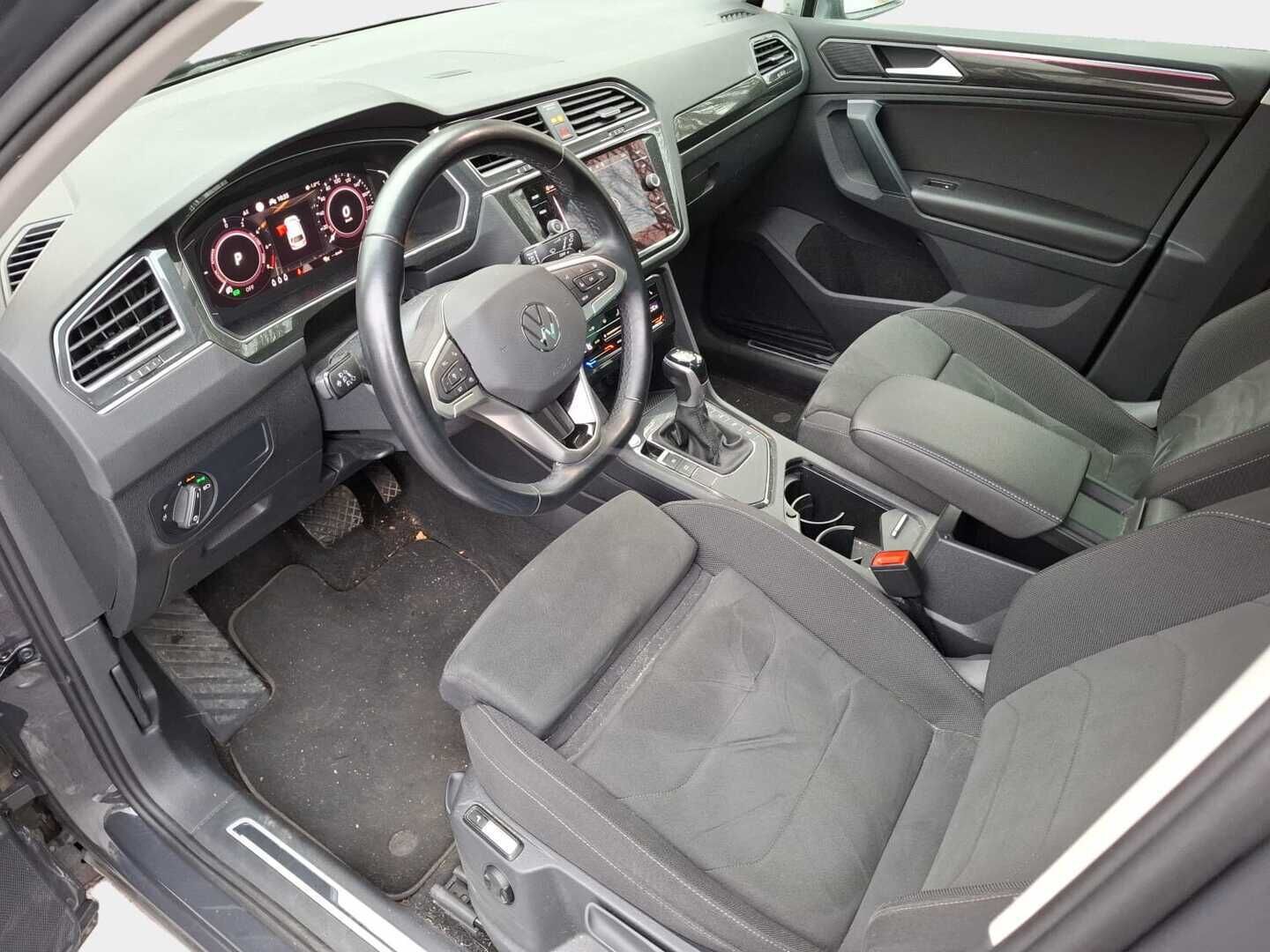 Volkswagen Tiguan 2021 13 kWh, eHybrid 180 kW DSG * Adaptiivinen vakkari / IQ LED / Kaistavahti / 360 Kamera / Sähkökoukku / Sähkökontti * - Suomi-auto / Huollettu 8/25 / Uudet nastarenkaat * - HULLU BLACKWEEK KORKOTARJOUS 2,49%