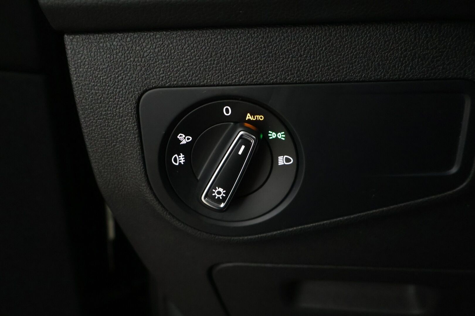 Volkswagen Tiguan 2021 13 kWh, eHybrid 180 kW DSG *ACC / IQ LED / Kaistavahti / 360 P-Kamera / Sähkökoukku / Sähkökontti* - *Suomi-auto / Huollettu 8/25 / Uudet nastarenkaat*