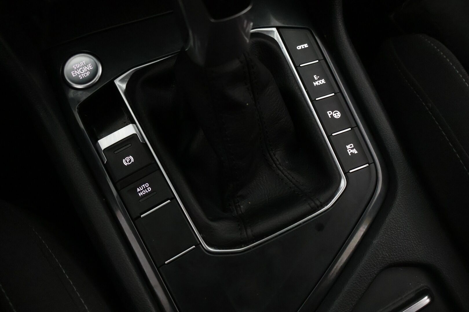 Volkswagen Tiguan 2021 13 kWh, eHybrid 180 kW DSG *ACC / IQ LED / Kaistavahti / 360 P-Kamera / Sähkökoukku / Sähkökontti* - *Suomi-auto / Huollettu 8/25 / Uudet nastarenkaat*