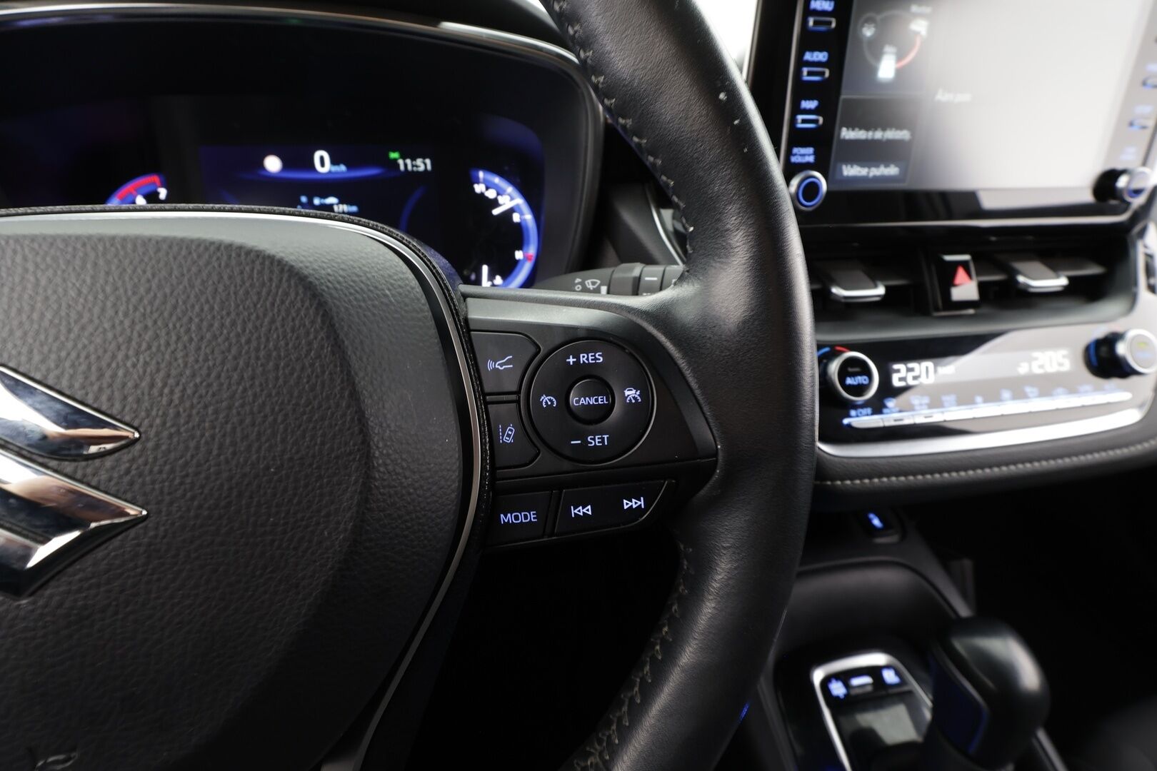 Suzuki Swace 2021 1,8 HYBRID 2WD GL+ CVT-aut * ACC / Kaistavahti / P.Kamera / Lohko+Sisä / LED / Apple&Android / Ratinlämmitin * - Suomi-auto / Kahdet renkaat aluvanteilla / Merkkihuollettu - HULLUT AVAJAISHULINAT KORKOTARJOUS 3,29 %