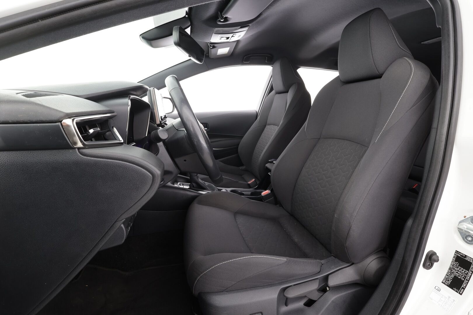 Suzuki Swace 2021 1,8 HYBRID 2WD GL+ CVT-aut * ACC / Kaistavahti / P.Kamera / Lohko+Sisä / LED / Apple&Android / Ratinlämmitin * - Suomi-auto / Kahdet renkaat aluvanteilla / Merkkihuollettu - HULLUT AVAJAISHULINAT KORKOTARJOUS 3,29 %