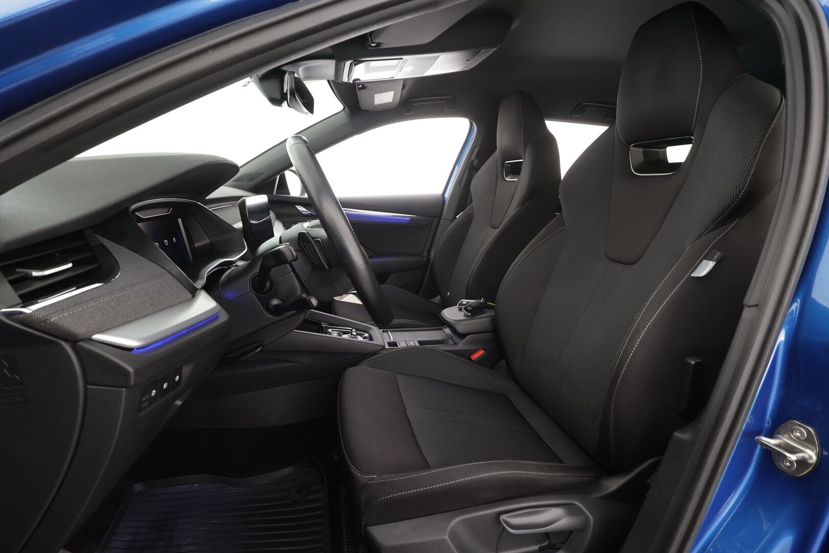 Skoda Octavia 2021 Combi 1,5 TSI Style eTEC DSG Autom. * ACC / Webasto / Matrix-LED / Koukku / P.kamera / Keyless / Apple & Android * - Suomi-auto / Kahdet renkaat