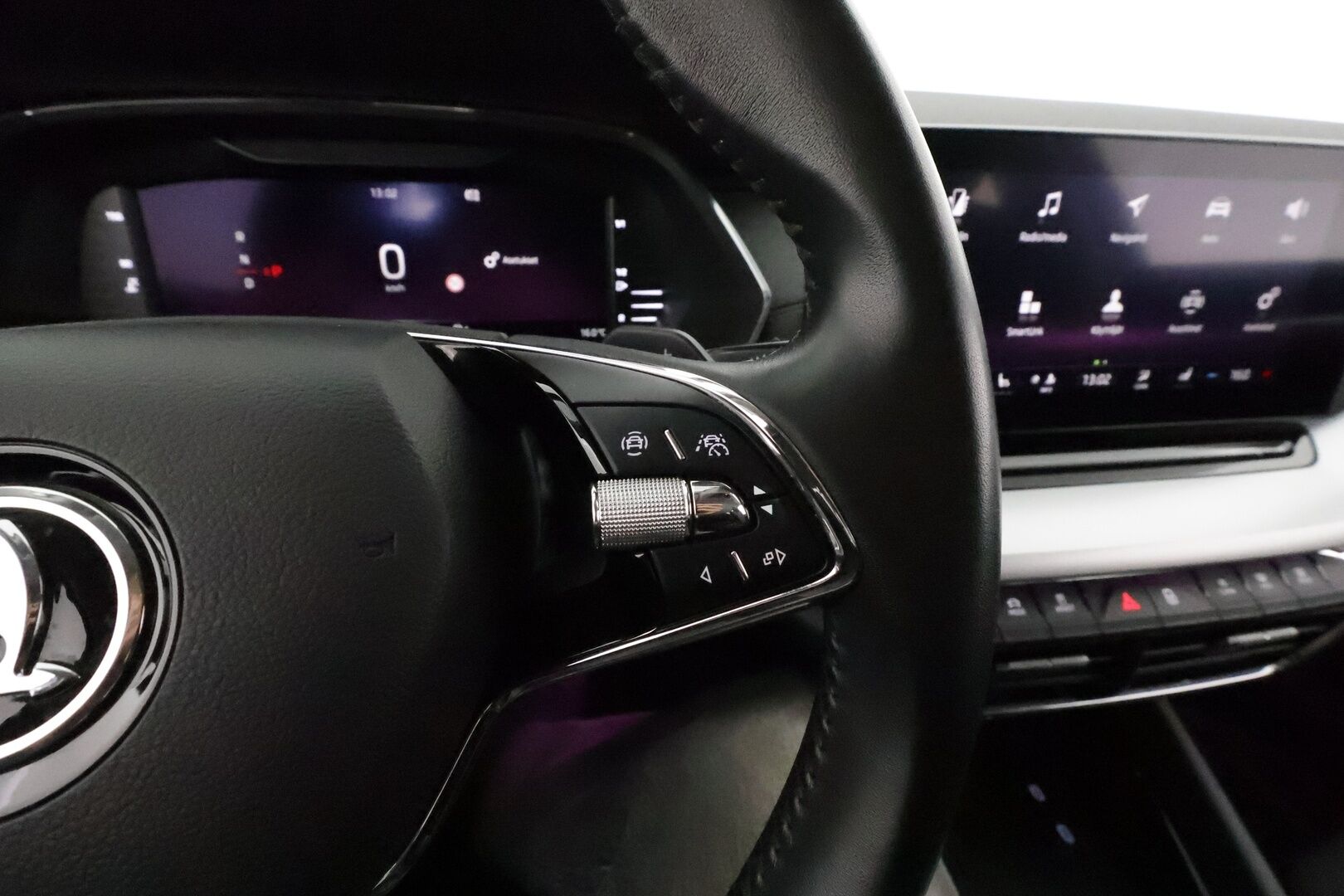 Skoda Octavia 2021 Combi 1,5 TSI Style eTEC DSG **Webasto / Adapt.vakkari / Matrix-LED / P.Kamera / Navi / Kaistavahti / Keyless** - Suomi-auto / Kahdet Renkaat / Merkkihuolettu!