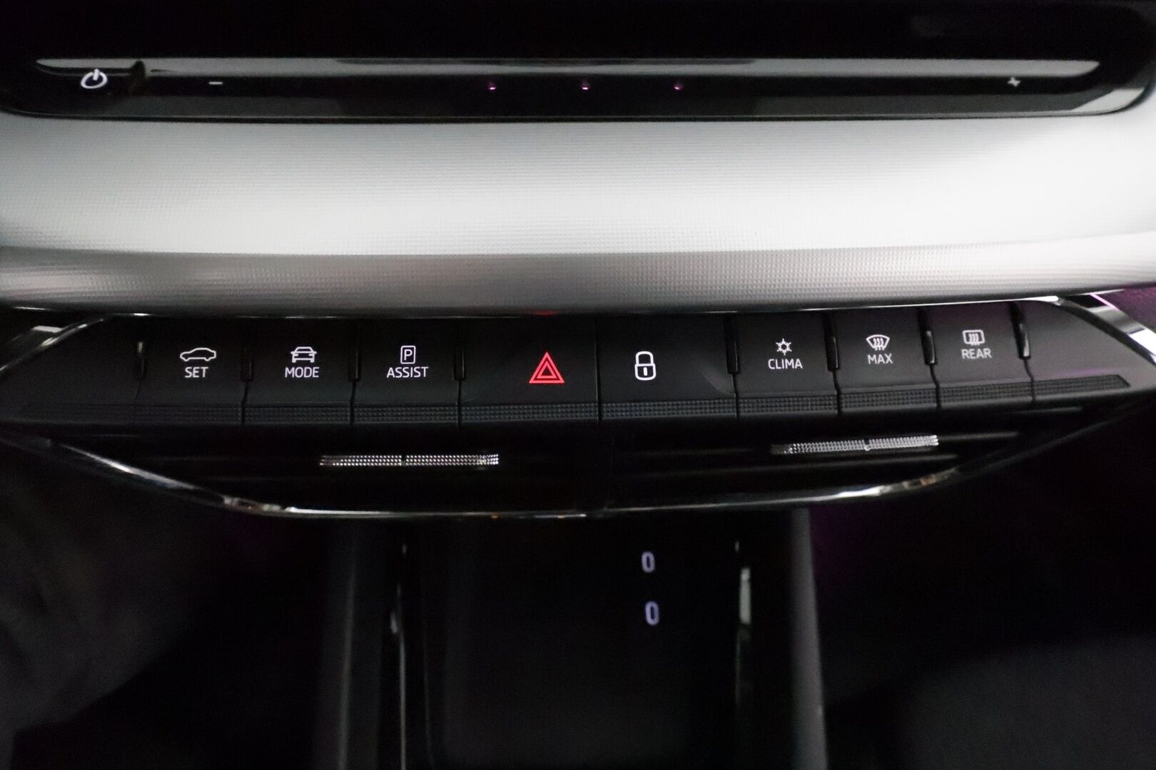 Skoda Octavia 2021 Combi 1,5 TSI Style eTEC DSG **Webasto / Adapt.vakkari / Matrix-LED / P.Kamera / Navi / Kaistavahti / Keyless** - Suomi-auto / Kahdet Renkaat / Merkkihuolettu!