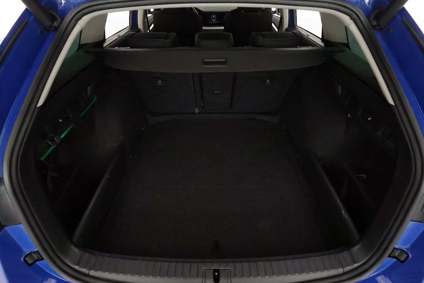Skoda Octavia 2021 Combi 1,5 TSI Style eTEC DSG **Webasto / Adapt.vakkari / Matrix-LED / P.Kamera / Navi / Kaistavahti / Keyless** - Suomi-auto / Kahdet Renkaat / Merkkihuolettu!