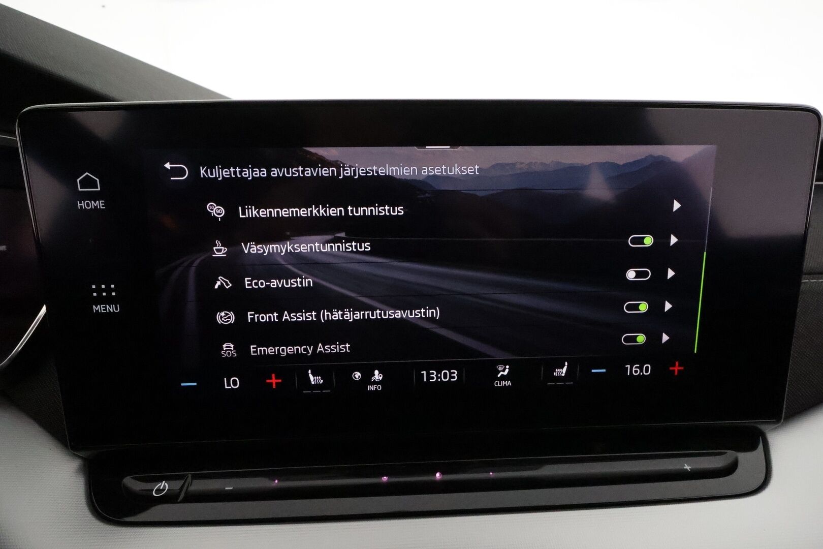 Skoda Octavia 2021 Combi 1,5 TSI Style eTEC DSG **Webasto / Adapt.vakkari / Matrix-LED / P.Kamera / Navi / Kaistavahti / Keyless** - Suomi-auto / Kahdet Renkaat / Merkkihuolettu!