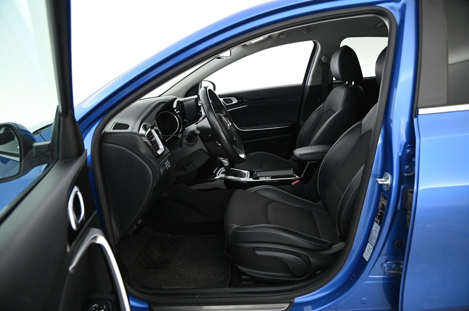 Kia XCeed 2022 1,5 T-GDI Mild-Hybrid 160hv EX DCT **P-Kamera / LED / Ratinlämmitin / Vakkari / Suomiauto** - Merkkihuollettu / Taloudellinen*