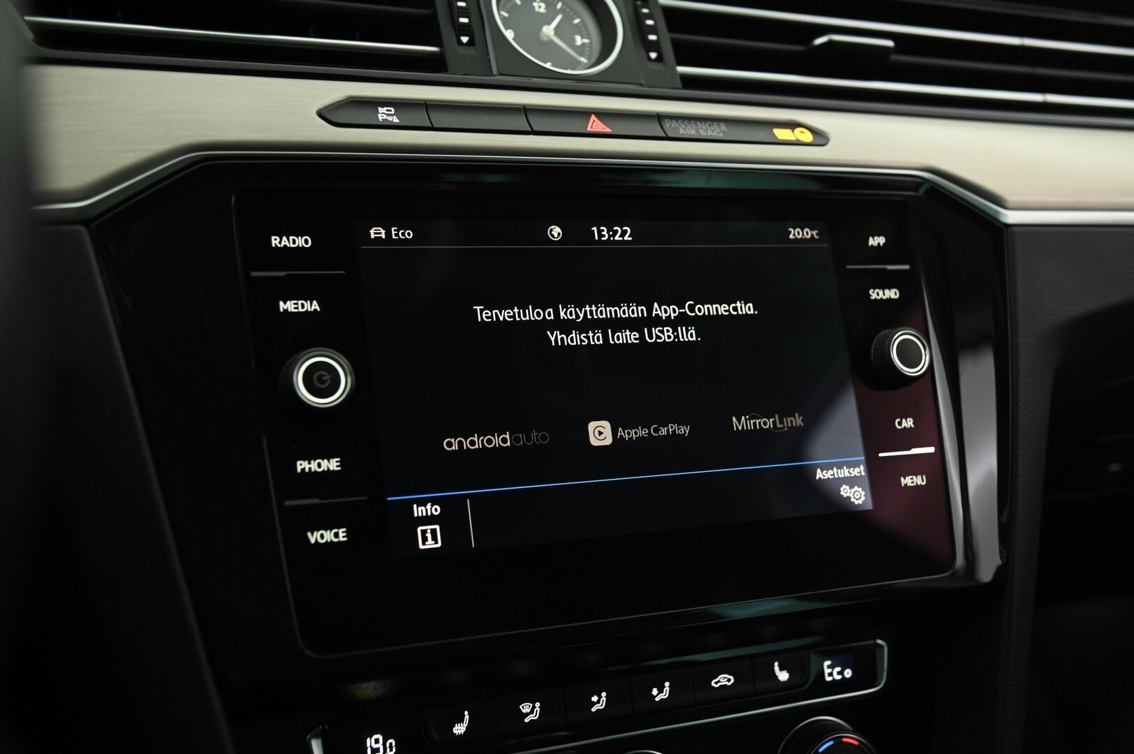 Volkswagen Passat 2018 9.9 kWh, Variant GTE Plug-In Hybrid **360° / ACC / KeyLessGo / Sähköpenkit / S-Koukku / S-Luukku / Ambient / LED** - Kahdet hyvät renkaat / Katso varusteet! / Hihna vaihdettu!