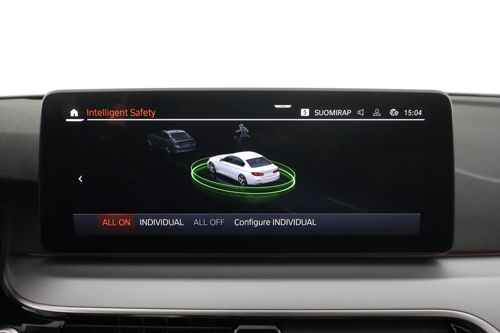 BMW 520 2021 G30 Sedan 520i A MHEV * Webasto / Vakkari / P.kamera / LED / Apple&Android / Display Key / Navi / Koukku * - 1.Om Suomi-auto / Facelift / Kahdet renkaat aluvanteilla