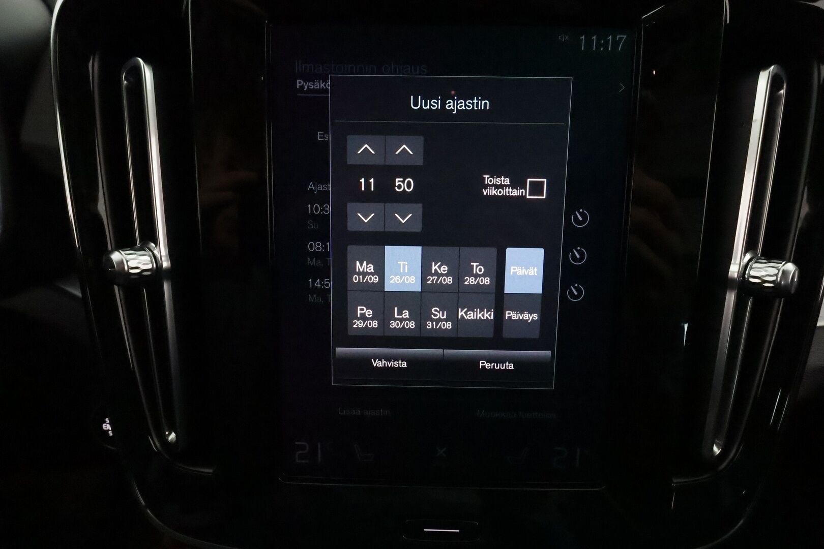 Volvo XC40 2021 T2 Business aut **Vakkari / Webasto / LED / Panorama / Digimittaristo / KeylessGo** - P.kamera / Ratin lämmitin / Penkinlämmittimet takana / Suomi-auto / Kahdet renkaat aluvanteilla 