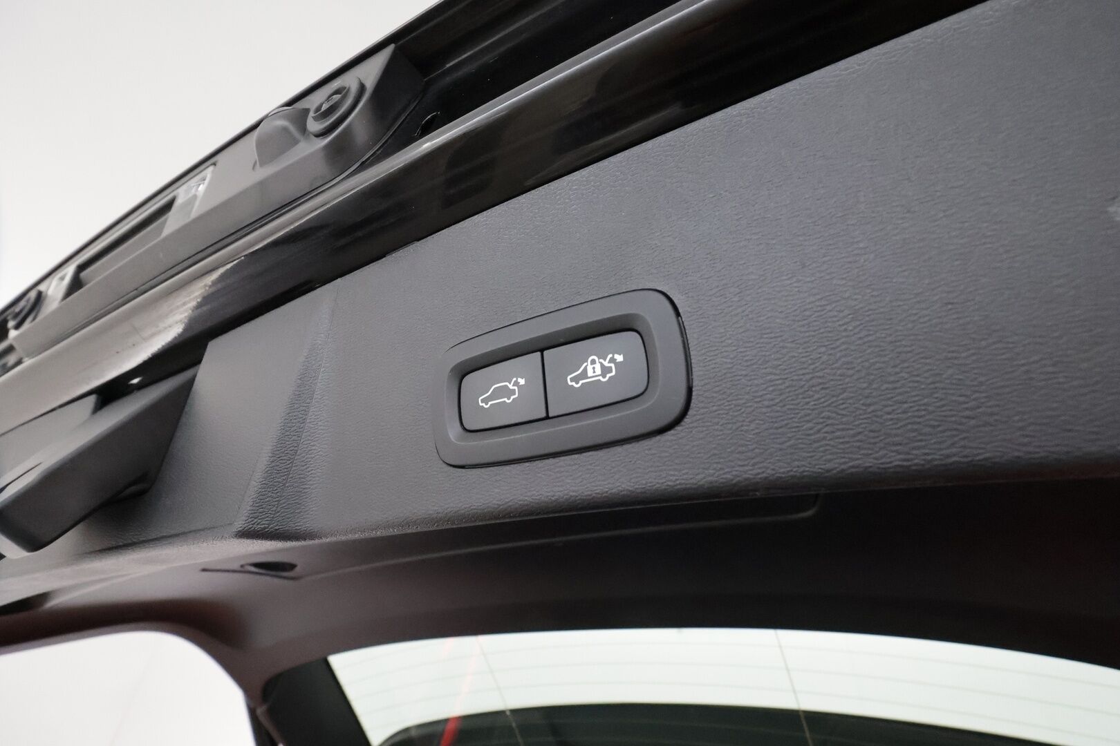 Volvo XC40 2021 T2 Business aut **Vakkari / Webasto / LED / Panorama / Digimittaristo / KeylessGo** - Suomi-auto / Kahdet renkaat aluvanteilla / P.kamera / Ratin lämmitin / Penkinlämmittimet takana 