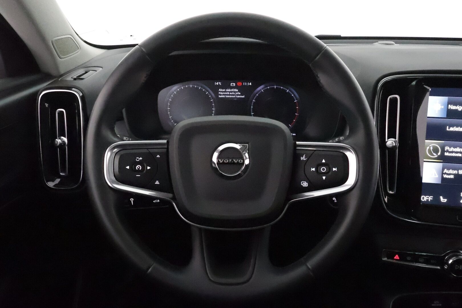Volvo XC40 2021 T2 Business aut **Vakkari / Webasto / LED / Panorama / Digimittaristo / KeylessGo** - Suomi-auto / Kahdet renkaat aluvanteilla / P.kamera / Ratin lämmitin / Penkinlämmittimet takana 