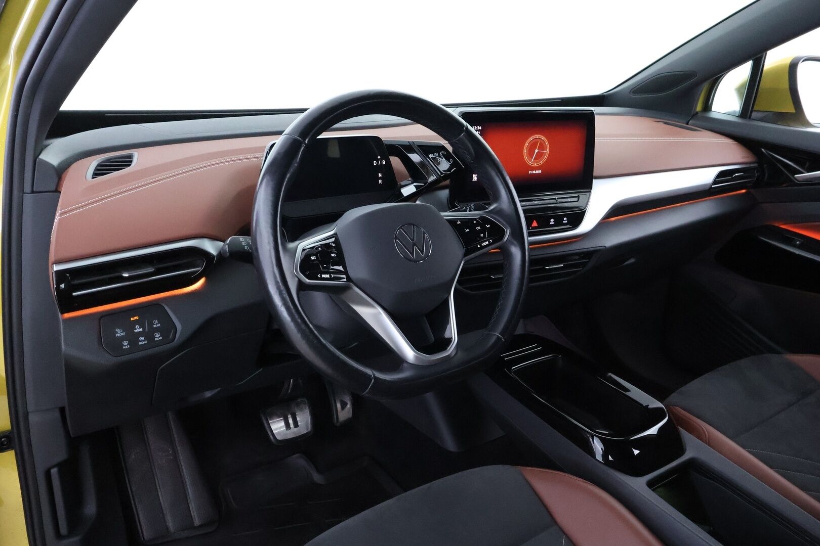 Volkswagen ID.4 2021 Pro Performance 150 kW, akku 77 kWh * Lämpöpumppu / Adapt.Vakkari / Peruutuskamera / Nahka-Alcantara / Matrix LED - Suomiauto / Hiljattain huollettu / 2x Renkaat aluvantein!