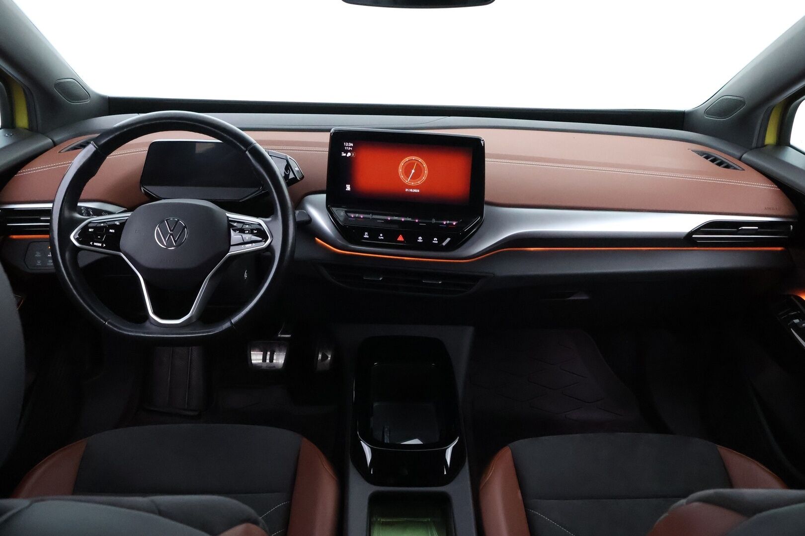 Volkswagen ID.4 2021 Pro Performance 150 kW, akku 77 kWh * Lämpöpumppu / Adapt.Vakkari / Peruutuskamera / Nahka-Alcantara / Matrix LED - Suomiauto / Hiljattain huollettu / 2x Renkaat aluvantein!
