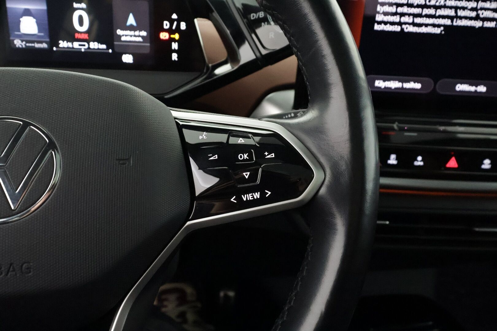 Volkswagen ID.4 2021 Pro Performance 150 kW, akku 77 kWh - | ILP | Koukku | ACC | Matrix | 360 | Lasikatto | HUD | Hierovat Sporttipenkit Muistilla | Navi | Kaistavahti | Keyless | Kahdet renkaat | Merkkihuollot | Suomi-auto |