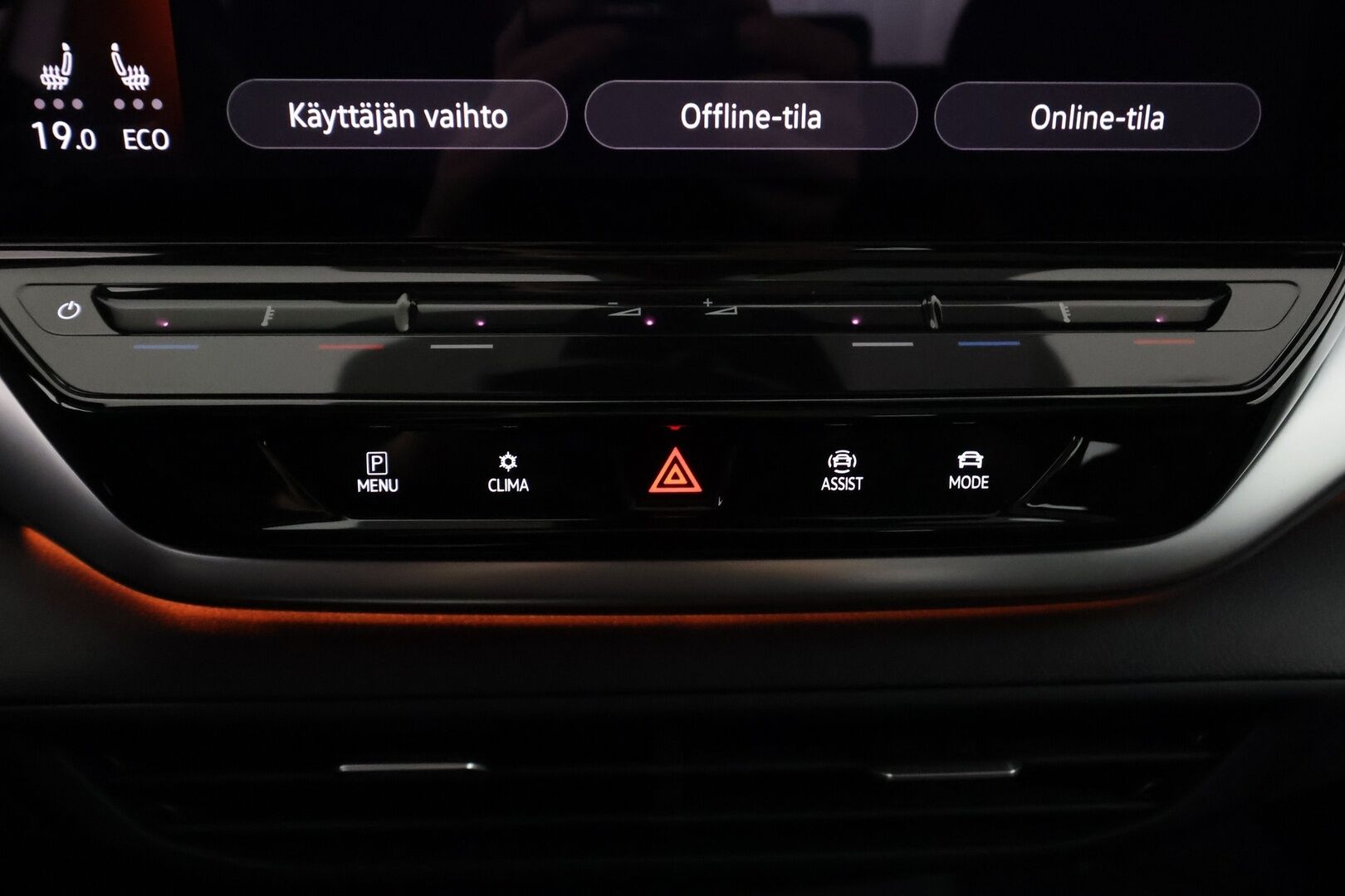 Volkswagen ID.4 2021 Pro Performance 150 kW, akku 77 kWh - | ILP | Koukku | ACC | Matrix | 360 | Lasikatto | HUD | Hierovat Sporttipenkit Muistilla | Navi | Kaistavahti | Keyless | Kahdet renkaat | Merkkihuollot | Suomi-auto |